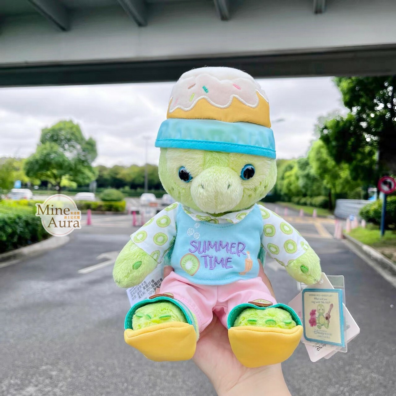 (限時特價) 夏日 奧樂米拉 海龜 OluMel SS號 娃娃 玩偶 -上海迪士尼樂園