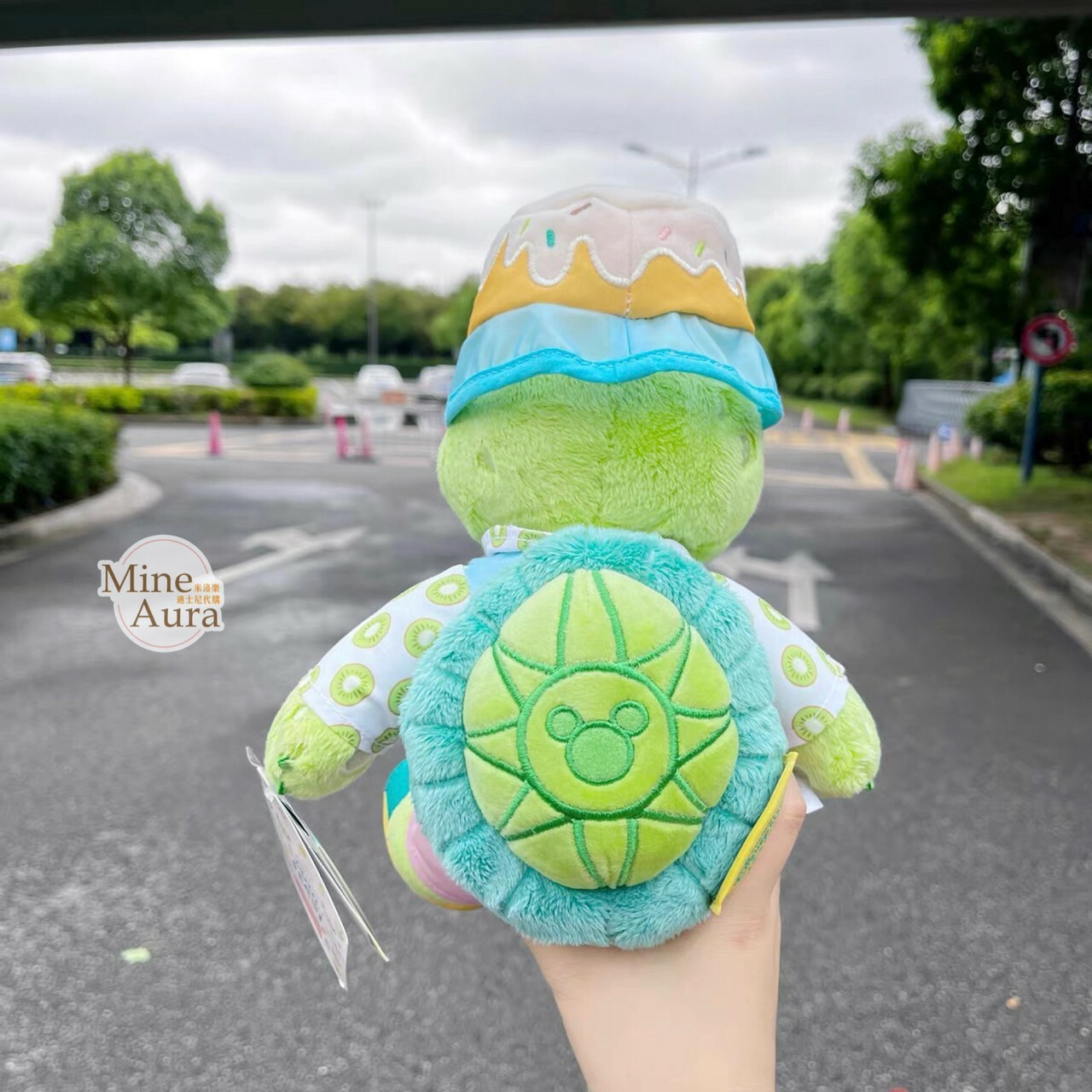 (限時特價) 夏日 奧樂米拉 海龜 OluMel SS號 娃娃 玩偶 -上海迪士尼樂園