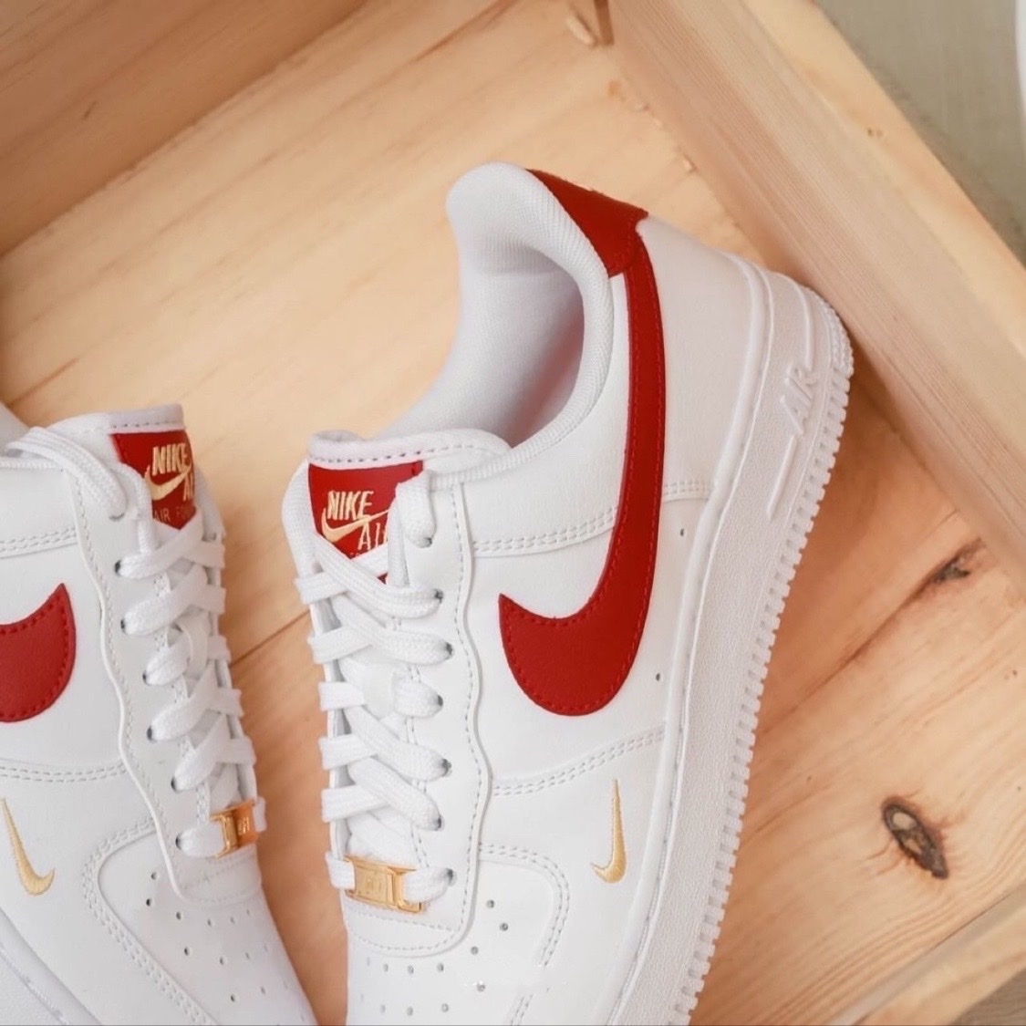 Nike Air Force 1 Low '07 Essential 白紅 小金勾 女鞋 CZ0270-104