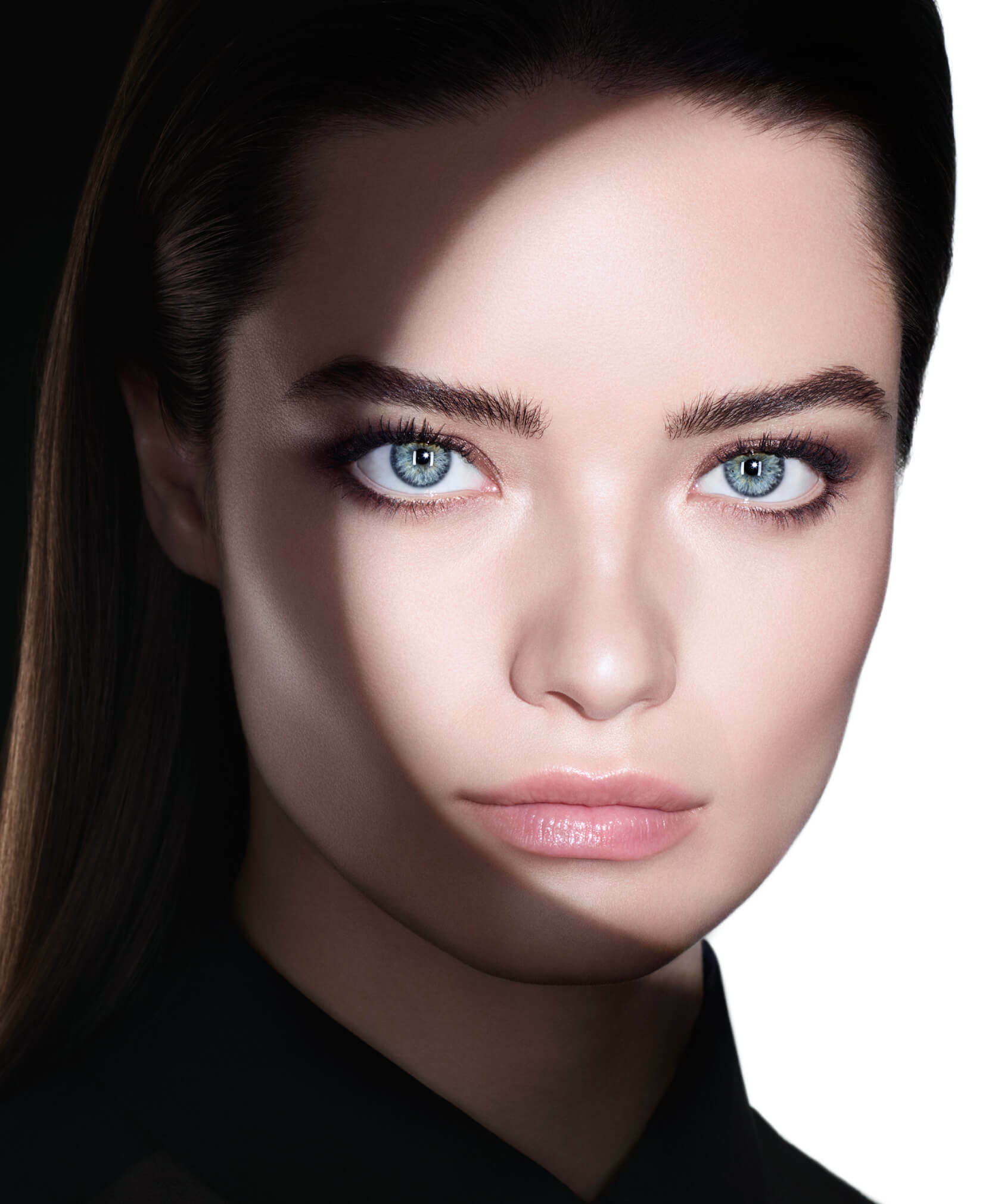 攜手瑞士美容中心抗老保養品推薦，赫蓮娜給你奢華寵膚享受！