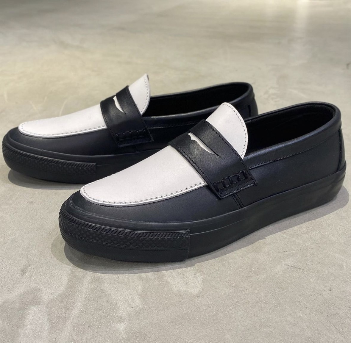 34201440 CONVERSE CS LOAFER SK LE 白黑皮革樂福鞋