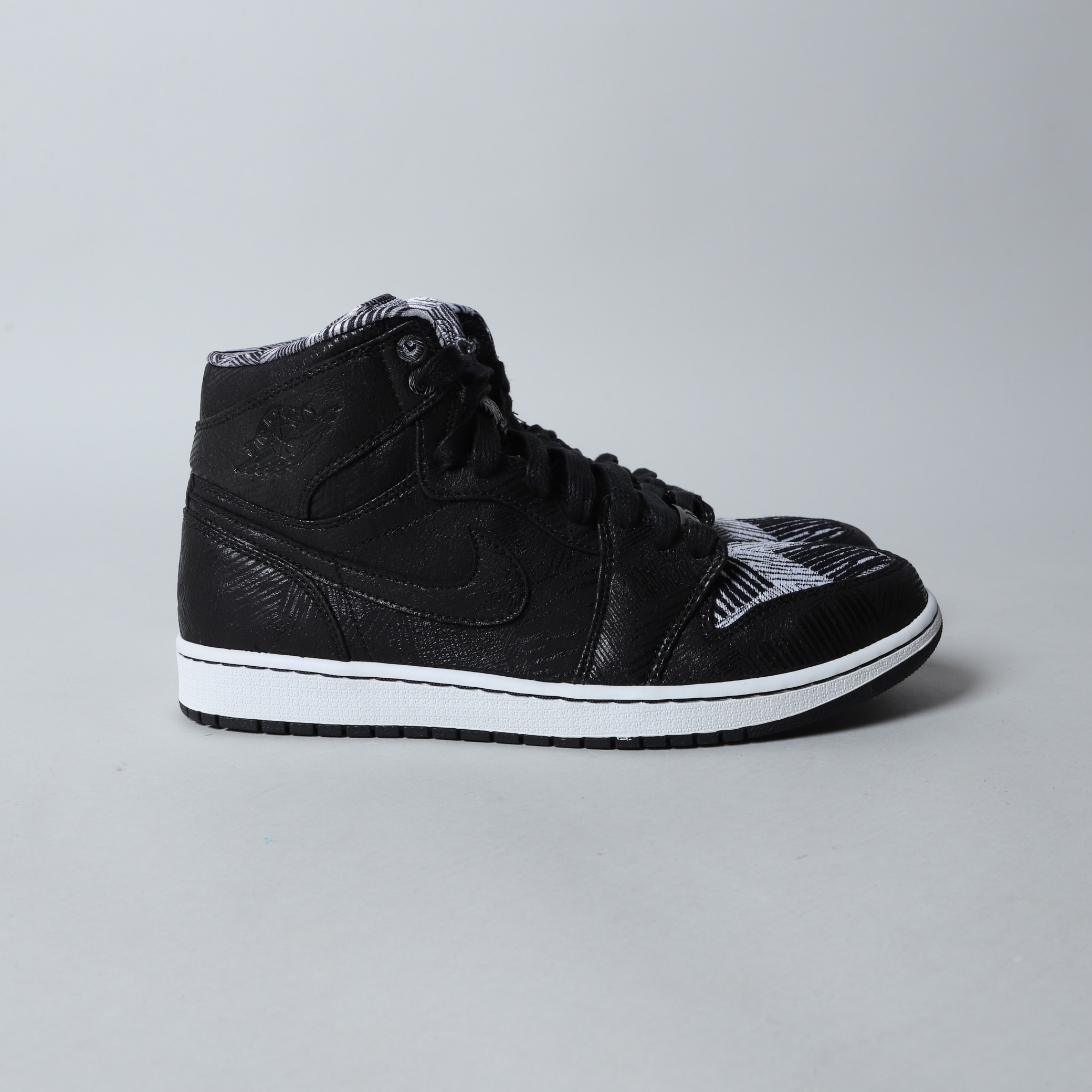 NIKE AIR JORDAN 1 RETRO BHM 黑色線條黑人歷史月30周年休閒運動鞋【5795