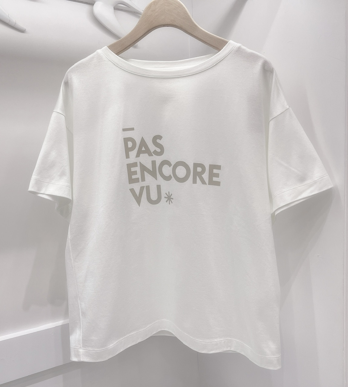 VU*字母棉T 