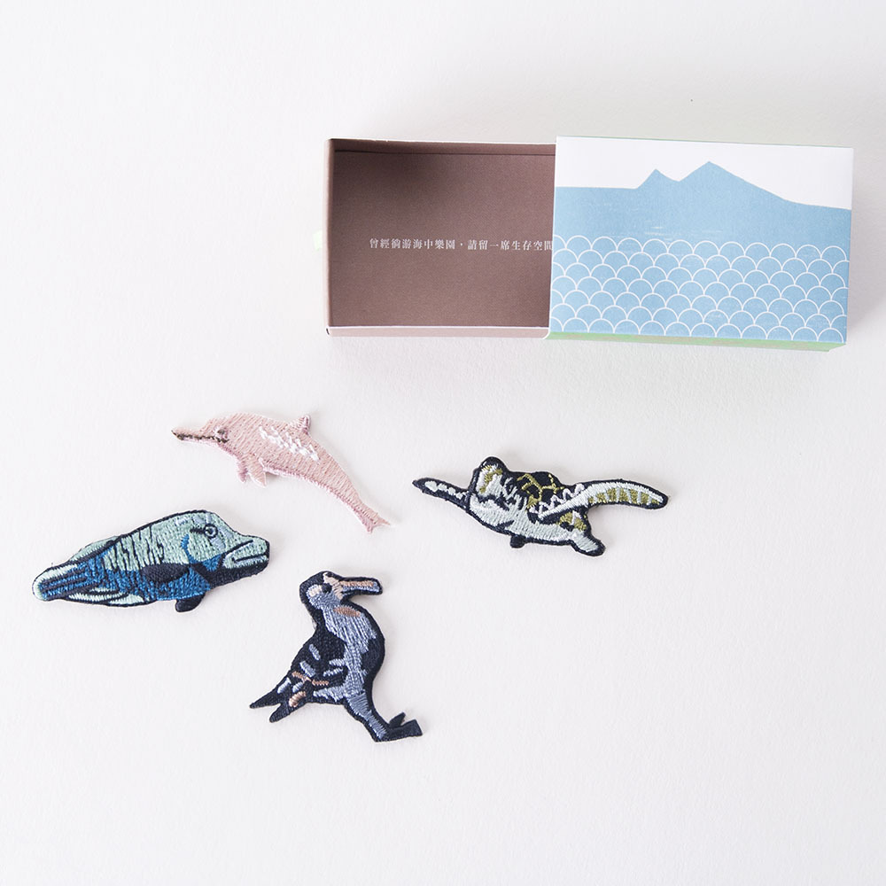 台北100景盒九號海洋生物款，直接燙在布上的織片，精緻手工藝品