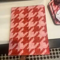 [S] COACH CK068 HOUNDSTOOTH PASSPORT CASE,IM/PINK/RED, 195031986758 (SCO446)