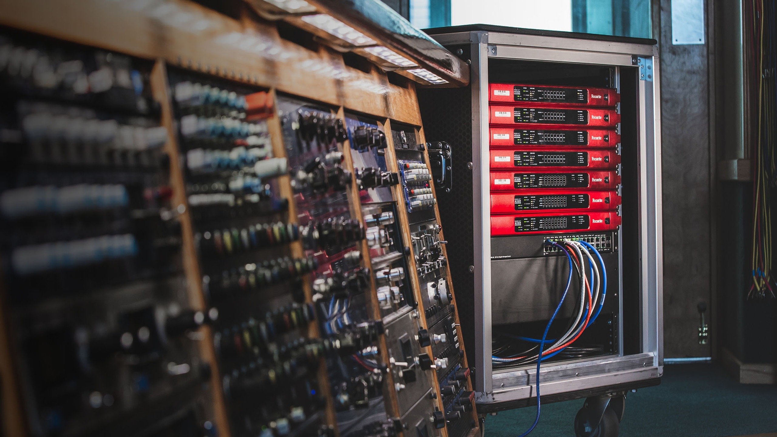 Scarlett Solo 接孔設計特寫 3