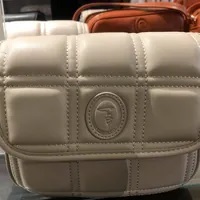 [S] TRUSSARDI ALYSSA SHOULDER FLAP QUILTED SMOOTH,WHITE ALYSSUM, 8055720108729 (STJ122)