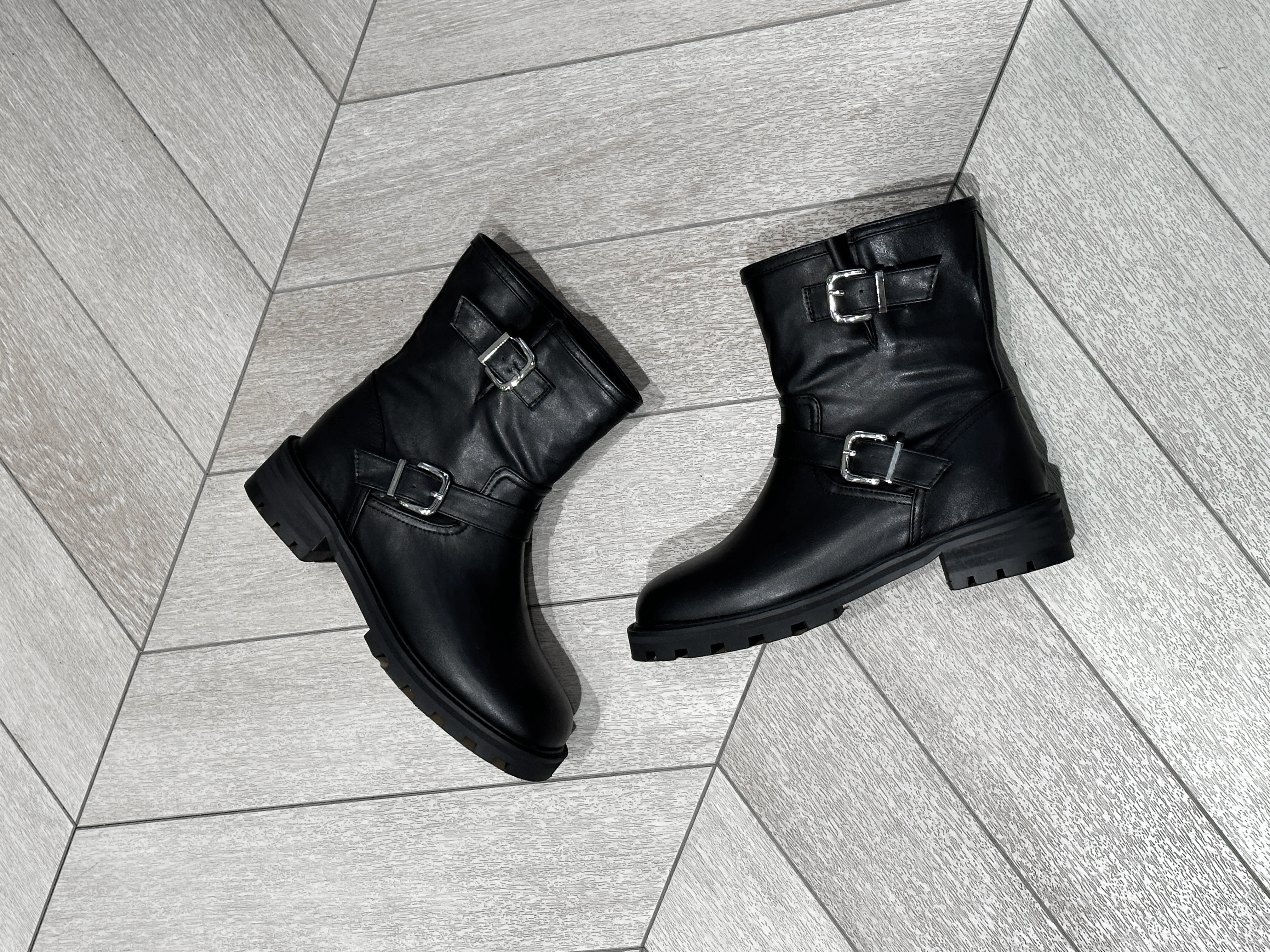 銀釦靴#9486(現貨)