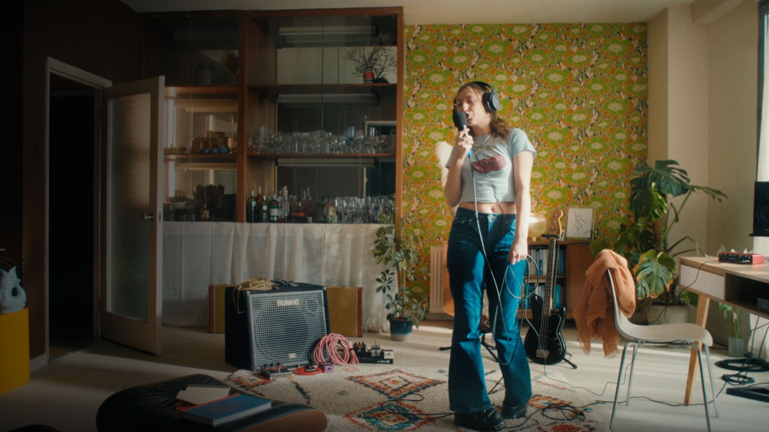 Focusrite Scarlett 2i2 USB-C 連接埠與後方 I/O 接孔說明