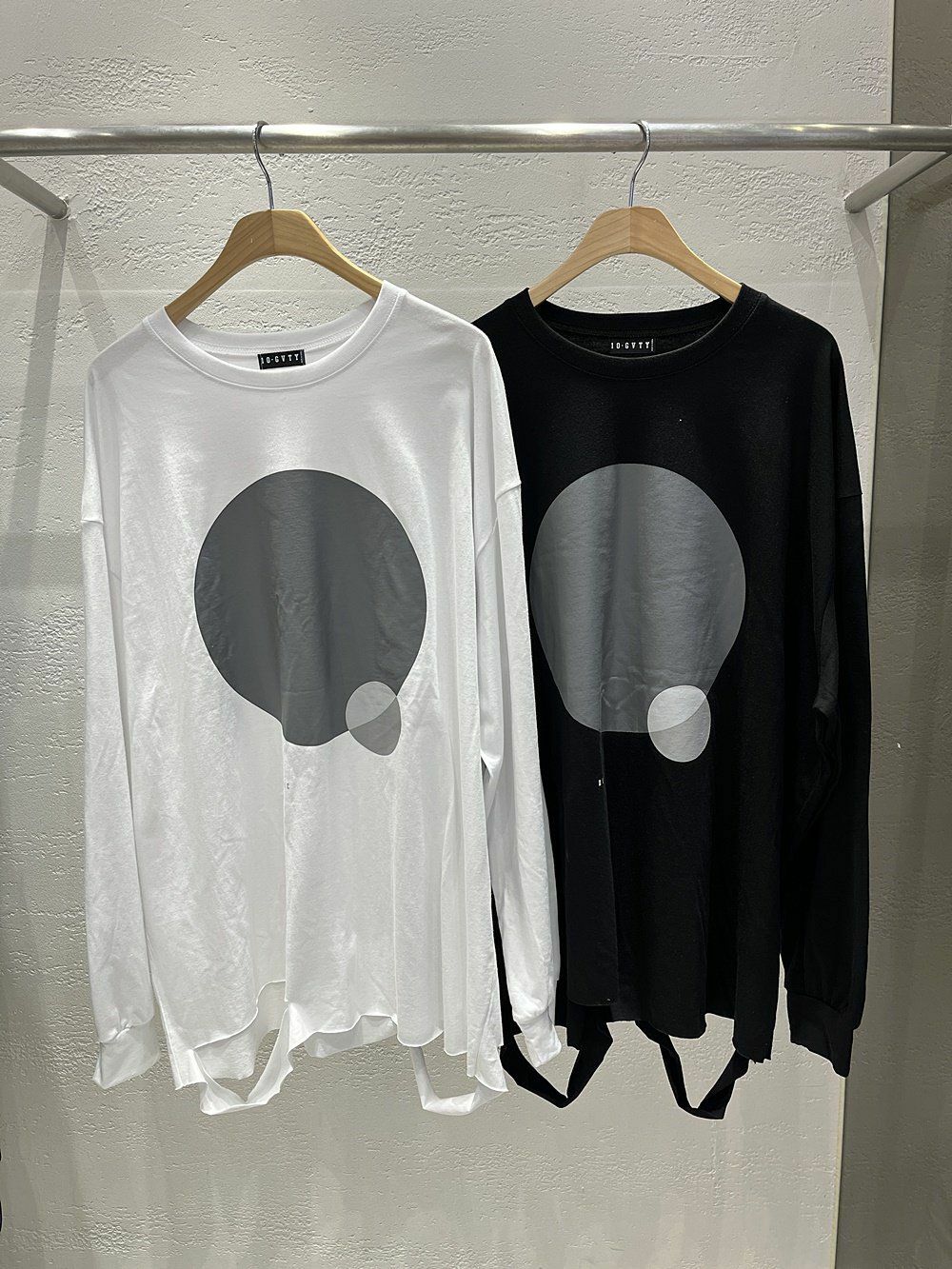 OverSize圓形圖案長袖衫 10.GVTY-0024T