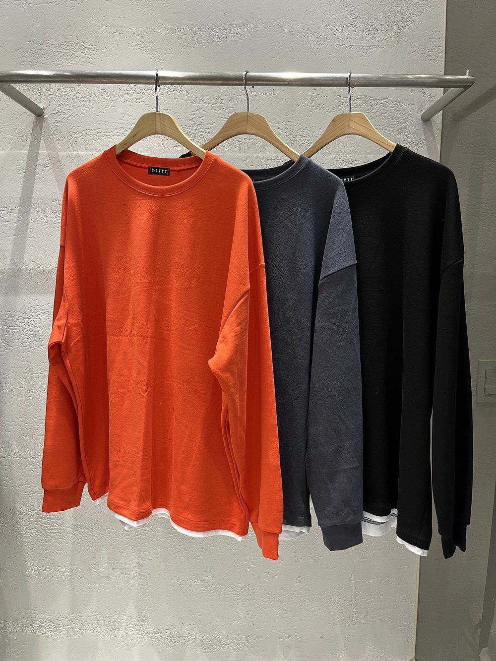 OverSize英文字圖案長袖衫 10.GVTY-0027T