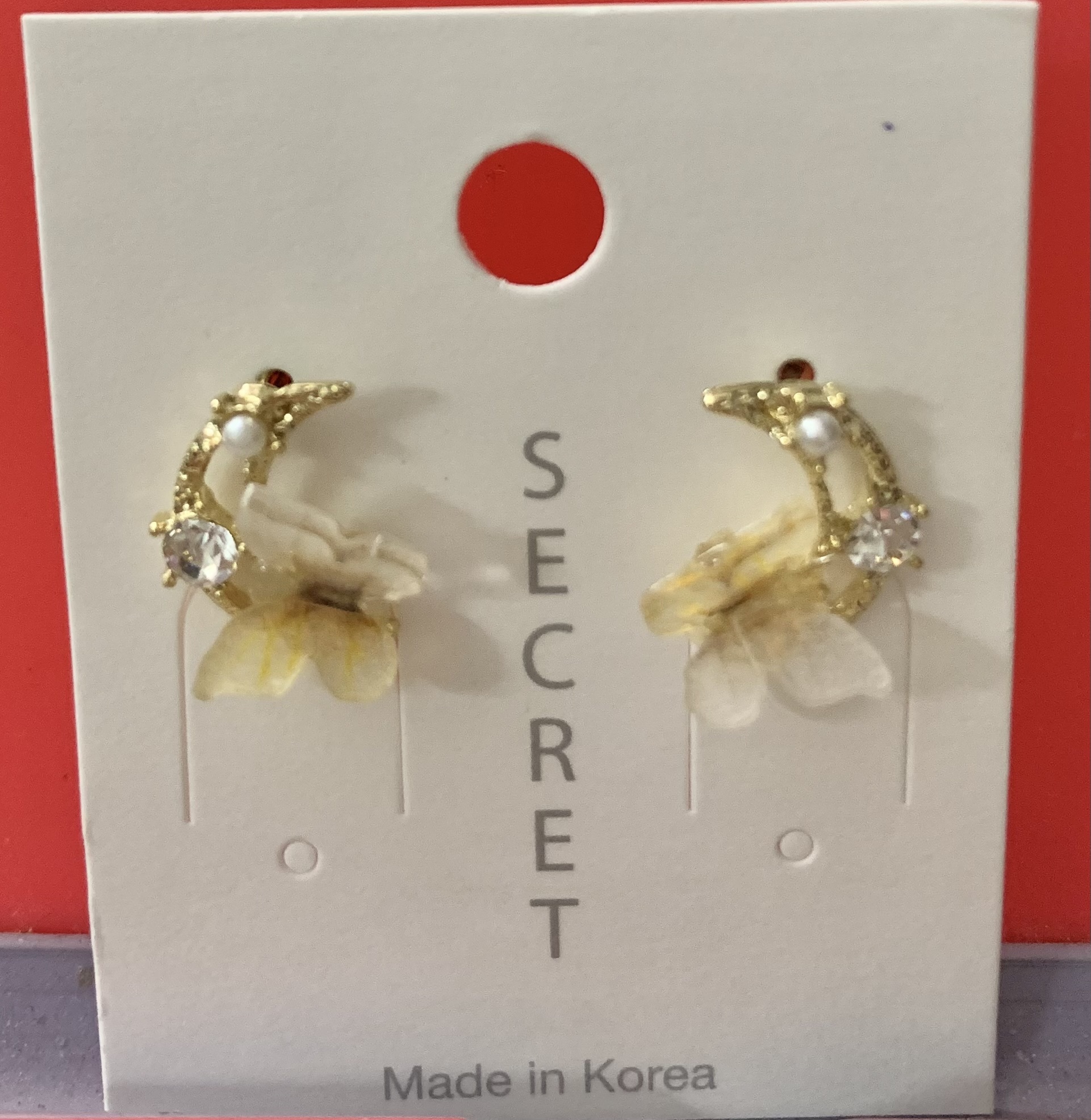 🈹🈹蝴蝶🦋寶石💎耳環(Made in Korea )🈹🈹