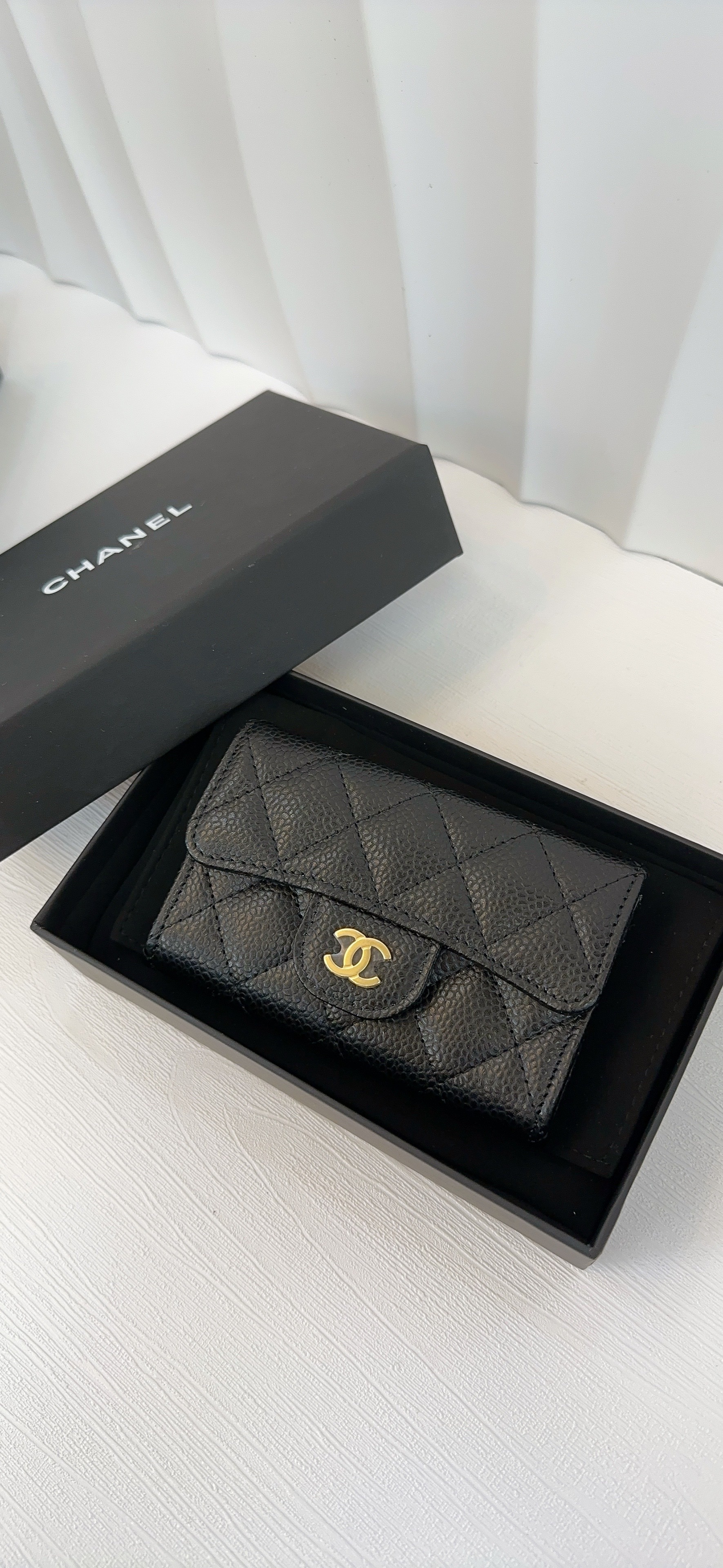Chanel classic bifold card case 黑金牛皮內有拉鏈