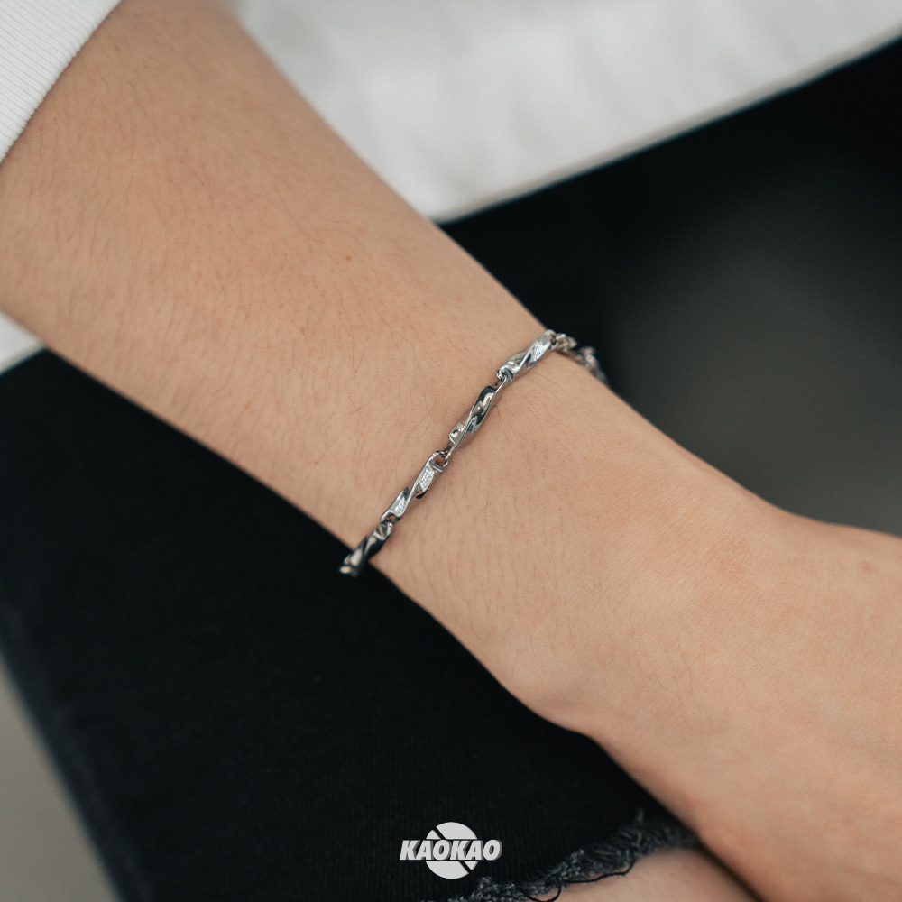 莫比烏斯鈦鋼手環 男女 搭配 穿搭 配件【H7】