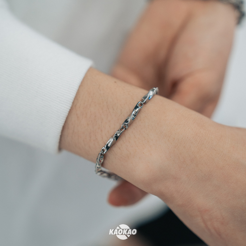 莫比烏斯鈦鋼手環 男女 搭配 穿搭 配件【H7】