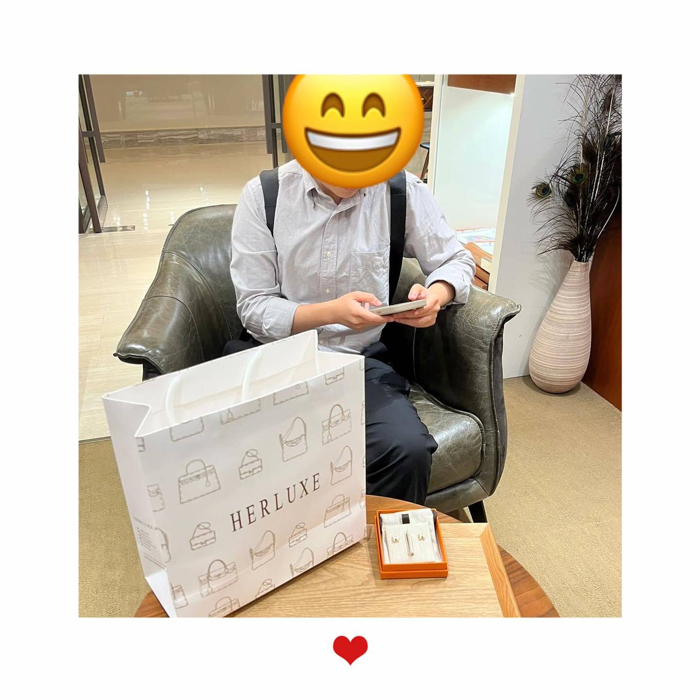 爽快靚靚來pick up耳環🎉 係送禮用嘅🎁 靚靚非常滿意HERLUXE售後綁絲帶嘅貼心服務👍🏻 一直有關注我哋❤️ 對我哋嘅運營模式有好感🥰 多謝你嘅支持🫶