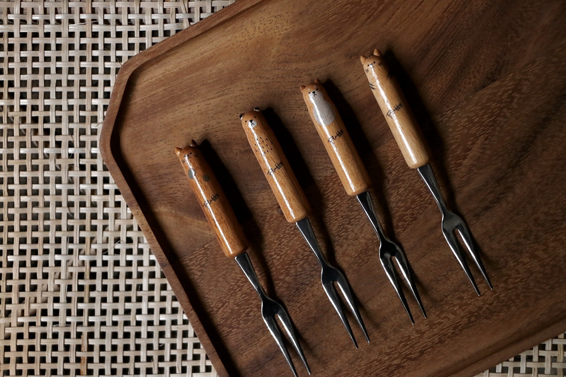 Fluffy 動物系木柄水果叉12cm