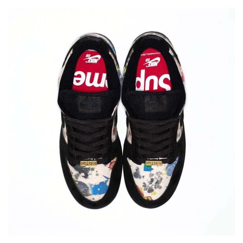 Supreme x Nike SB Dunk Low 聯名款黑塗鴉