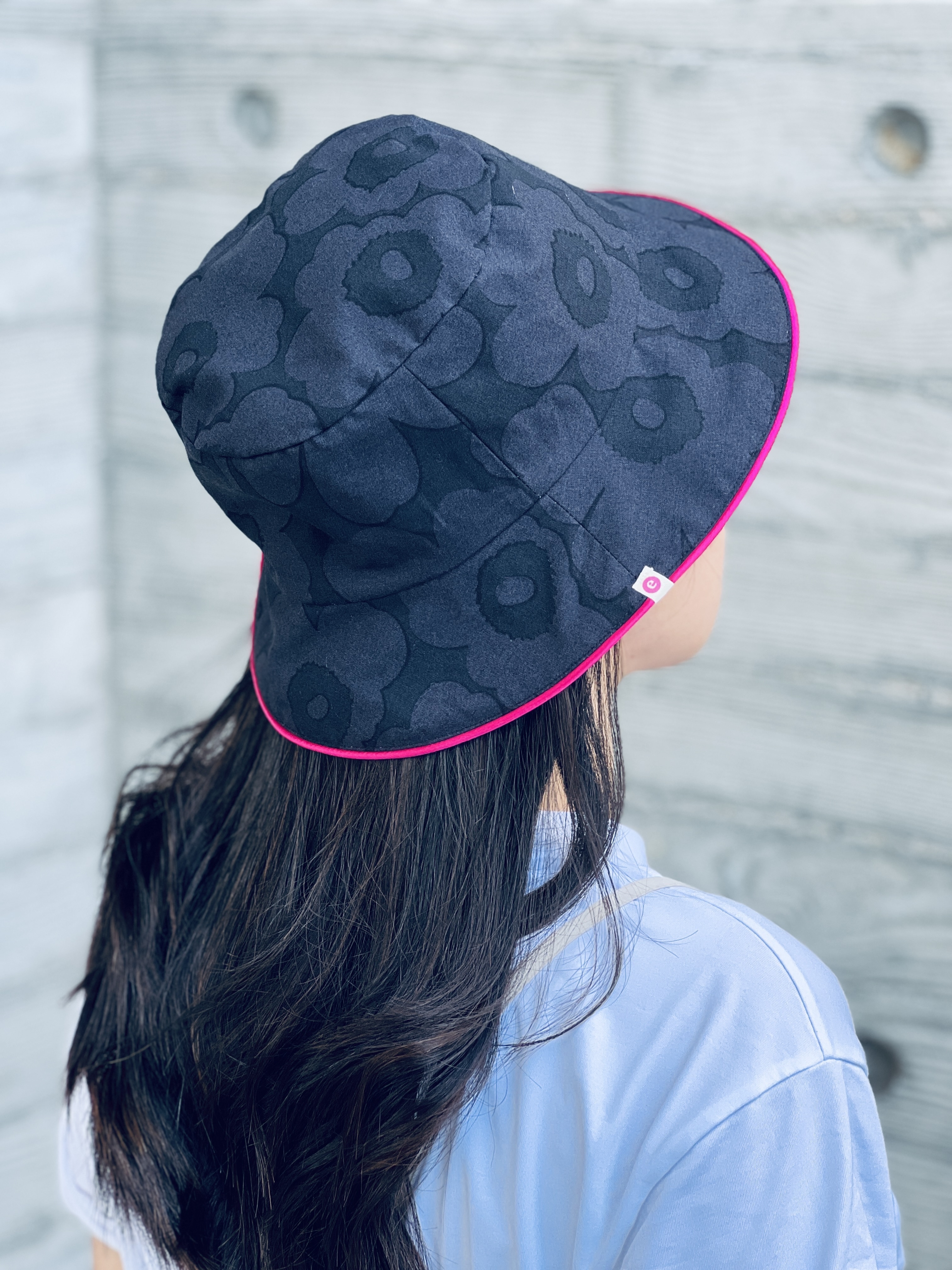 Bucket hat | marimekko cotton fabric | dark grey x fuchsia highlight
