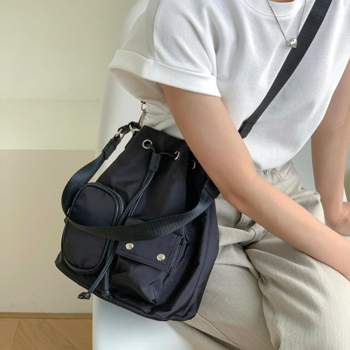 包包丨兩用縮口雙口袋斜背包