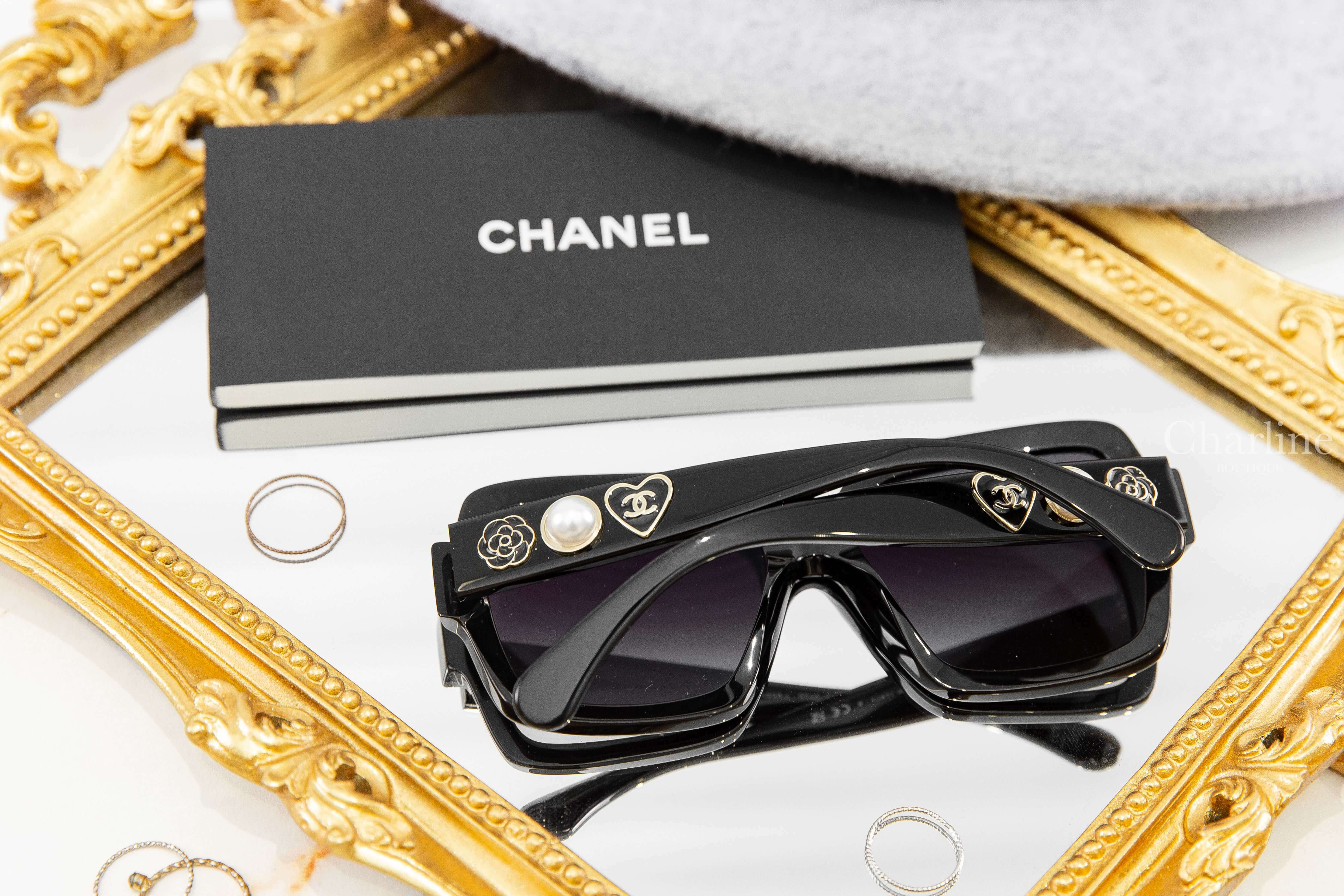 Chanel Square Sunglasses 黑色方框灰色漸變鏡片側邊山茶花白色珍珠愛心CC太陽眼鏡
