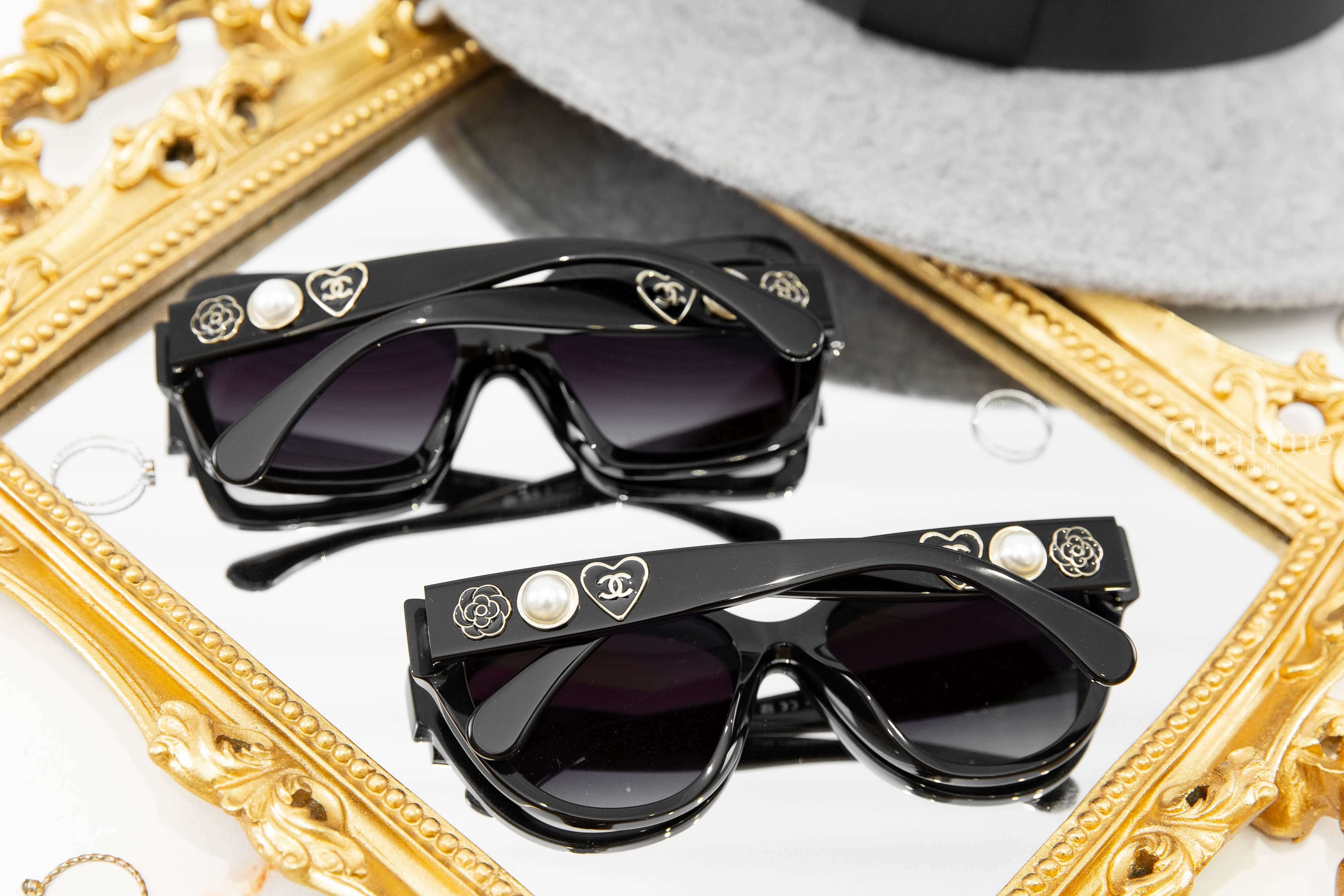 Chanel Square Sunglasses 黑色方框灰色漸變鏡片側邊山茶花白色珍珠愛心CC太陽眼鏡,Chanel 黑色蝴蝶型灰色漸層鏡片側邊山茶花白色珍珠愛心CC太陽眼鏡-Charline Boutique 精品代購