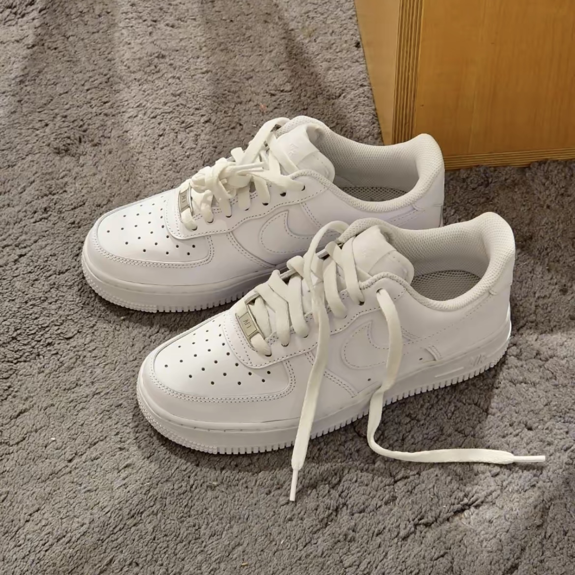 <快速出貨>Nike Air Force 1 全白 空軍一號 經典 鐵牌 百搭AF1