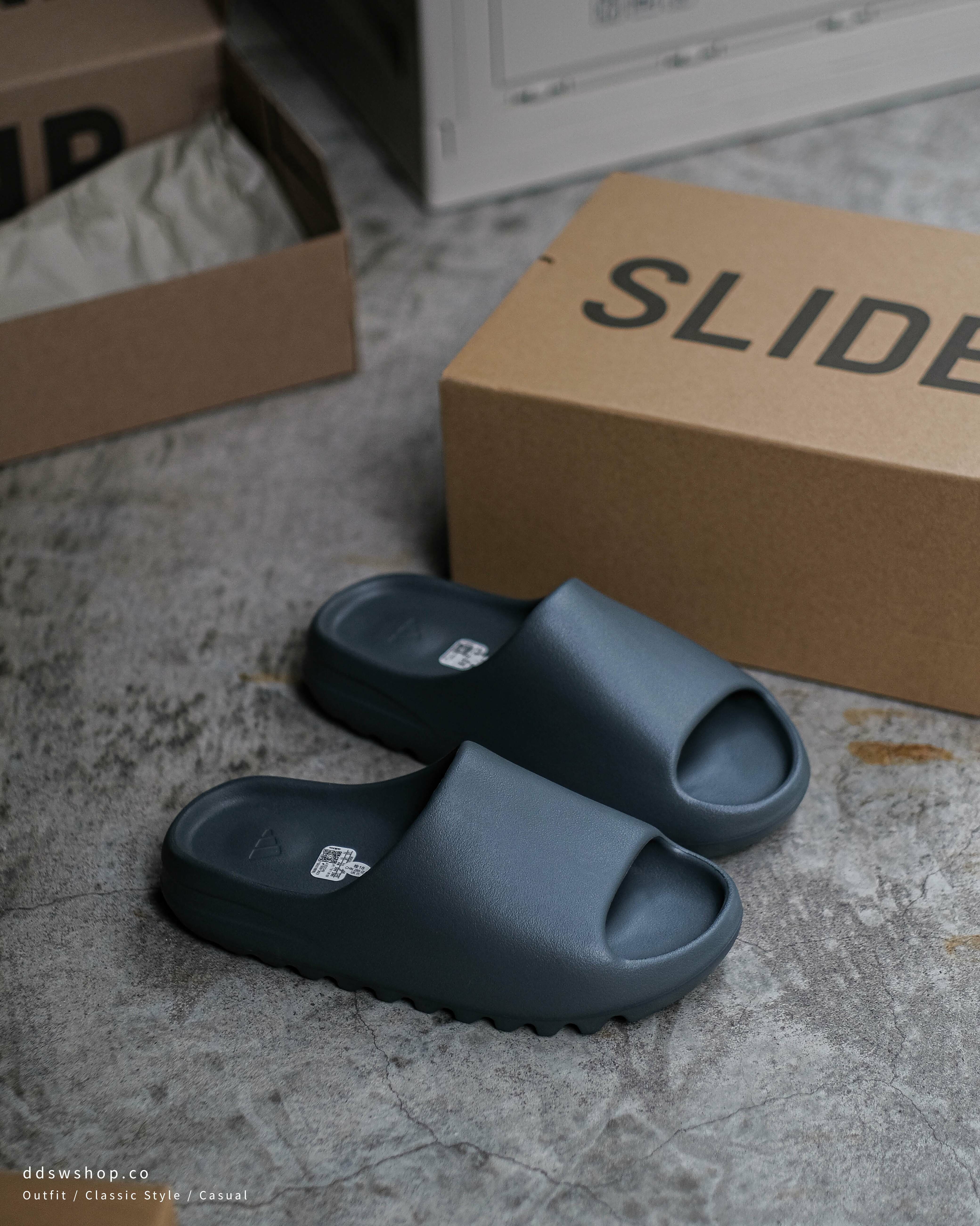 Adidas Yeezy Slide 拖鞋炭灰色Granite ID4132 暗青色Slate Marine