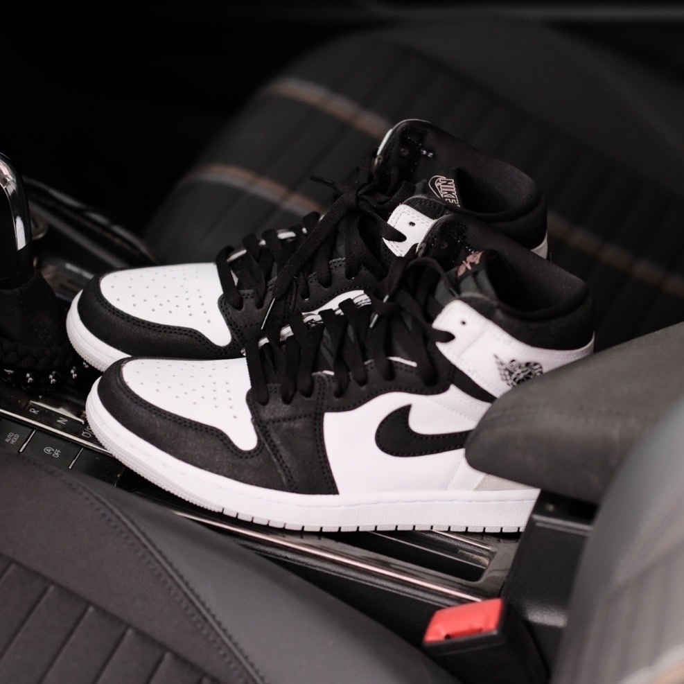 Nike Air Jordan 1 High OG Bleached Coral 黑灰腳趾555088-108