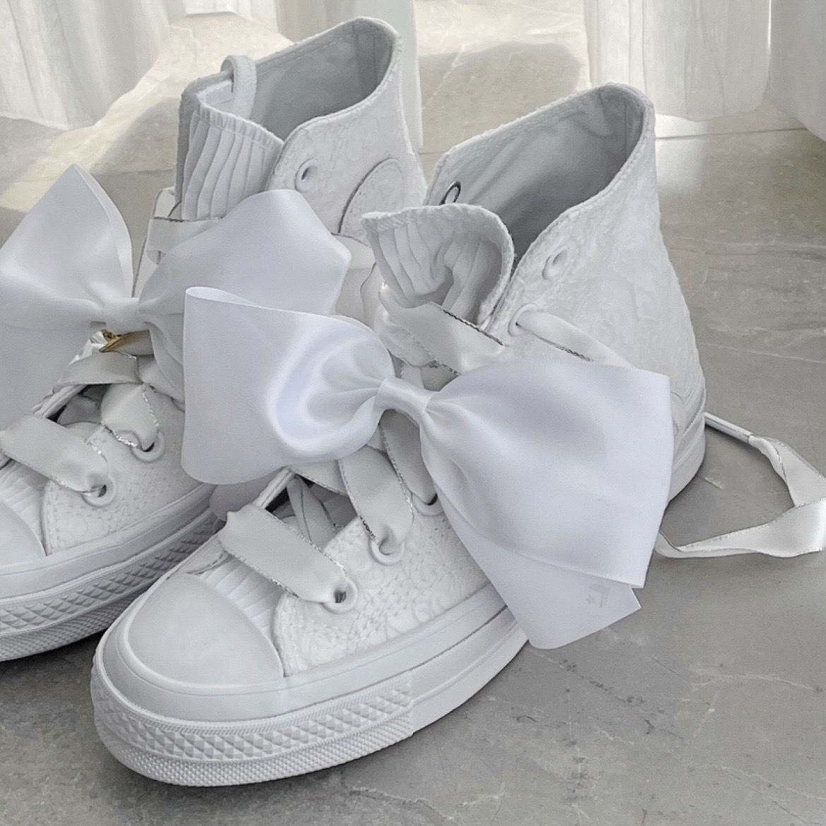 Converse 1970s Chuck Taylor 絲綢蝴蝶結 A07078C