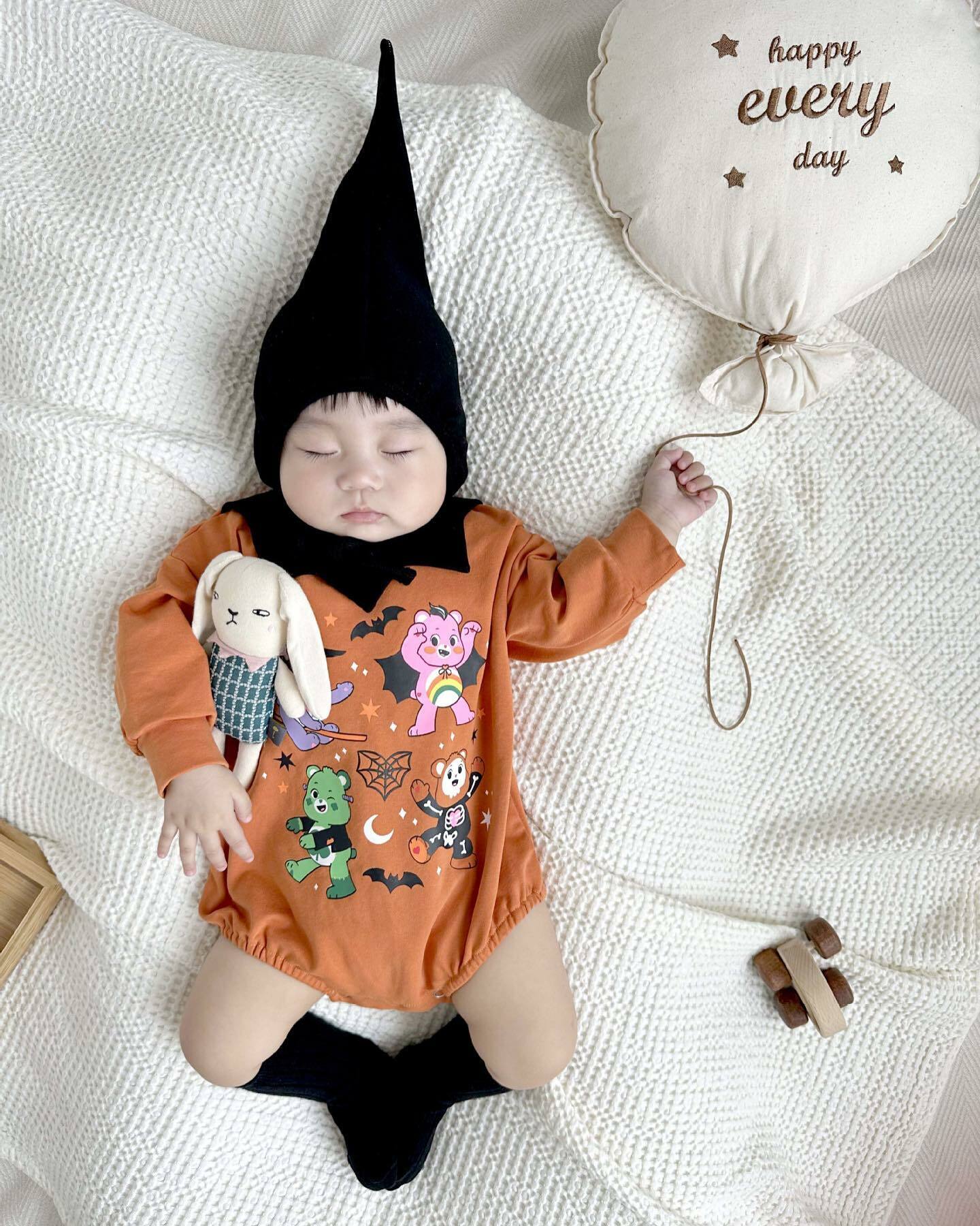 糖果熊一起過萬聖包屁衣