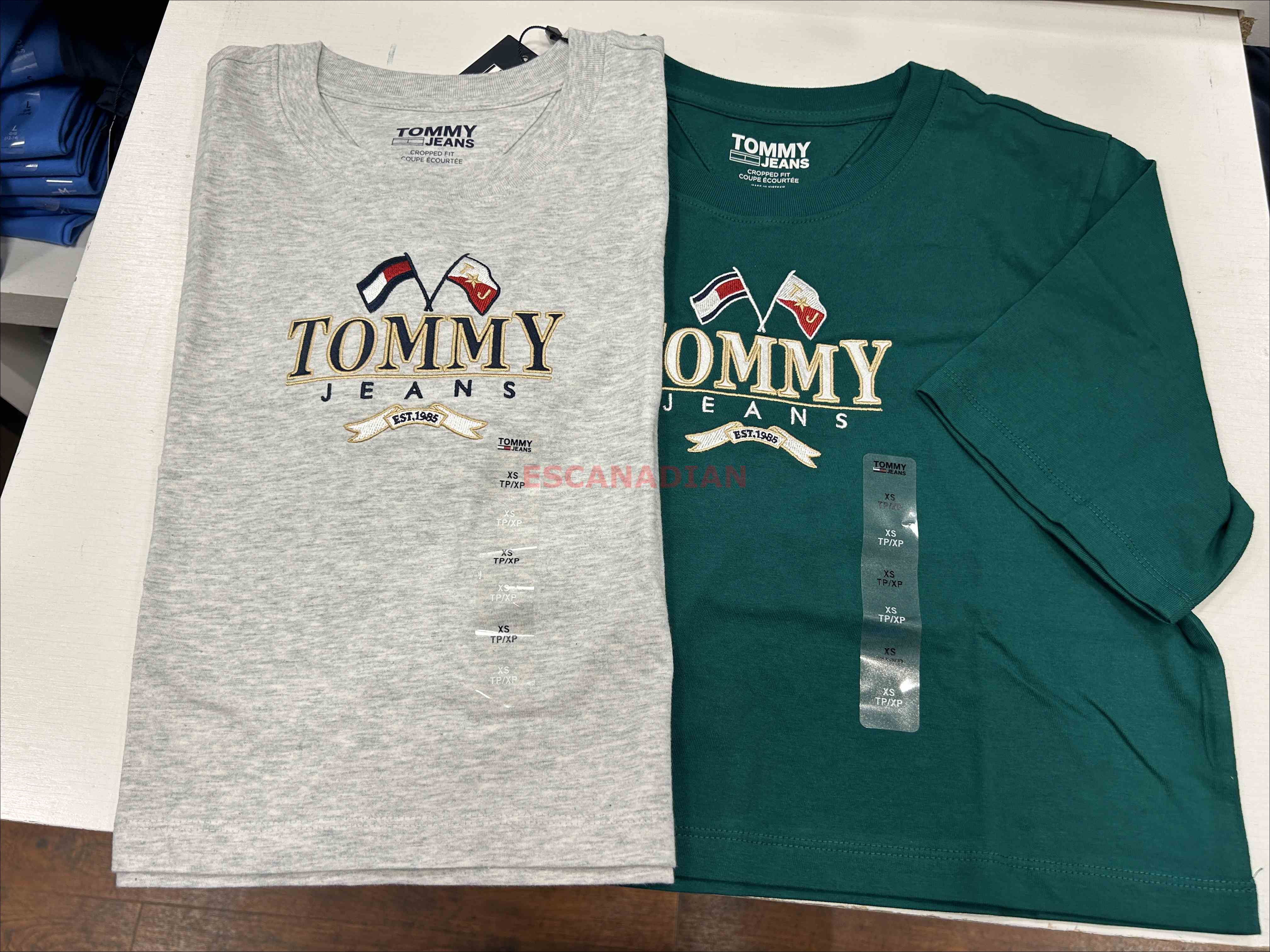 TOMMY 女大人  Jeans系列 短版 電繡圖案 短TEE (2色)