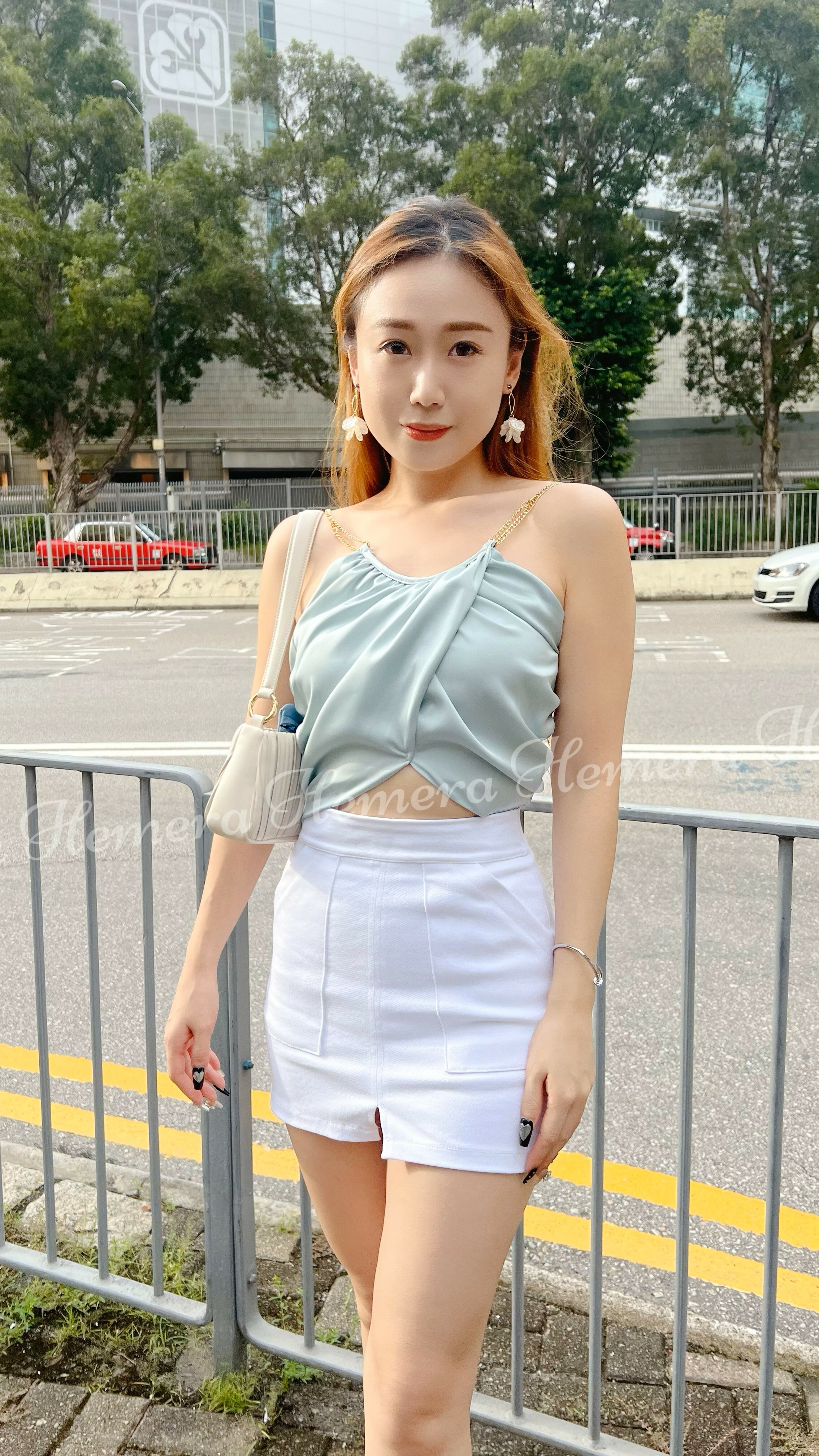 TP23S0907 金鏈絲質短版上身