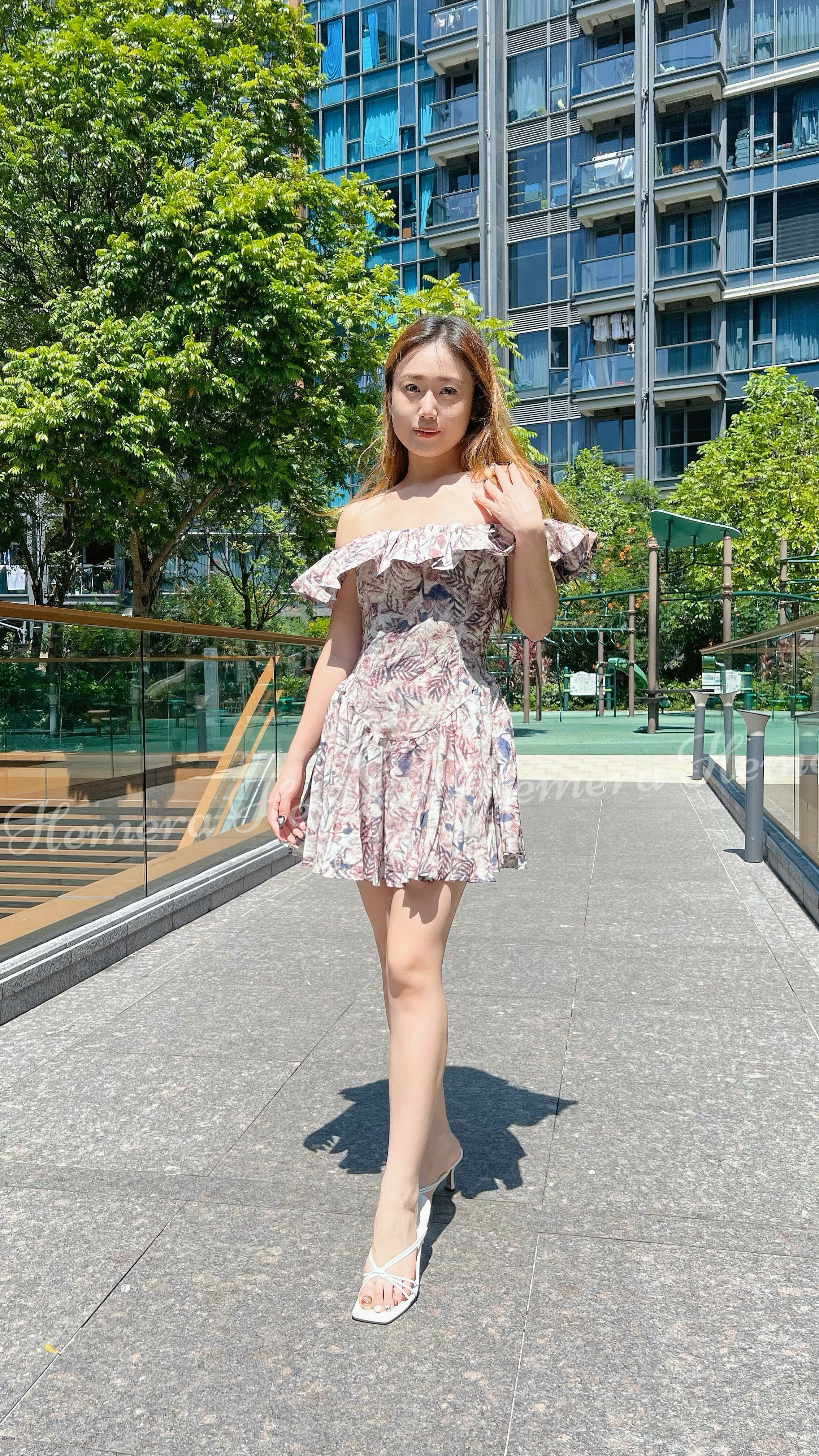 DR23S0912 一字膊碎花連身傘裙