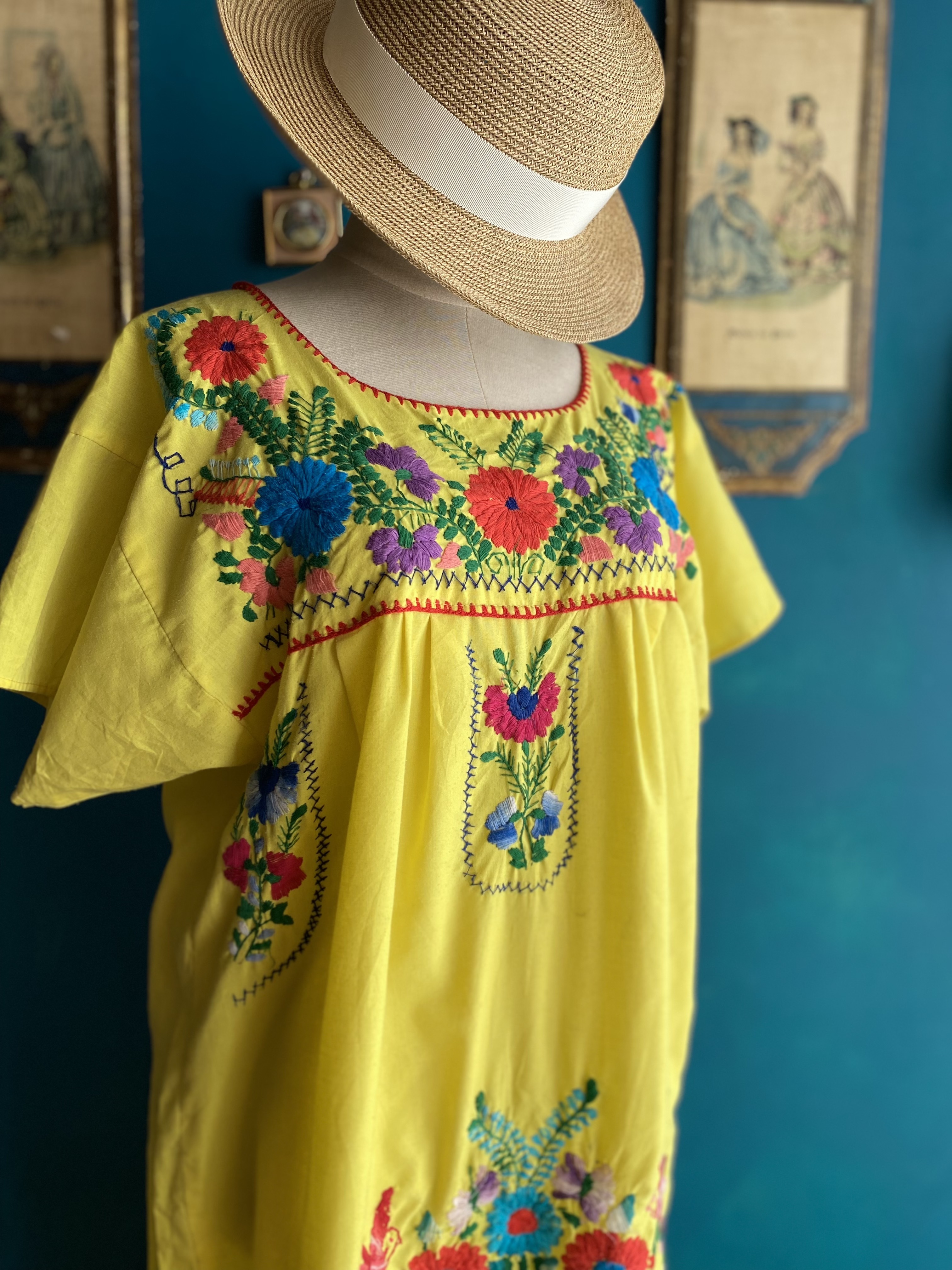 Vintage Mexican Embroidered Dress / 古著芥黃色墨西哥刺繡洋裝