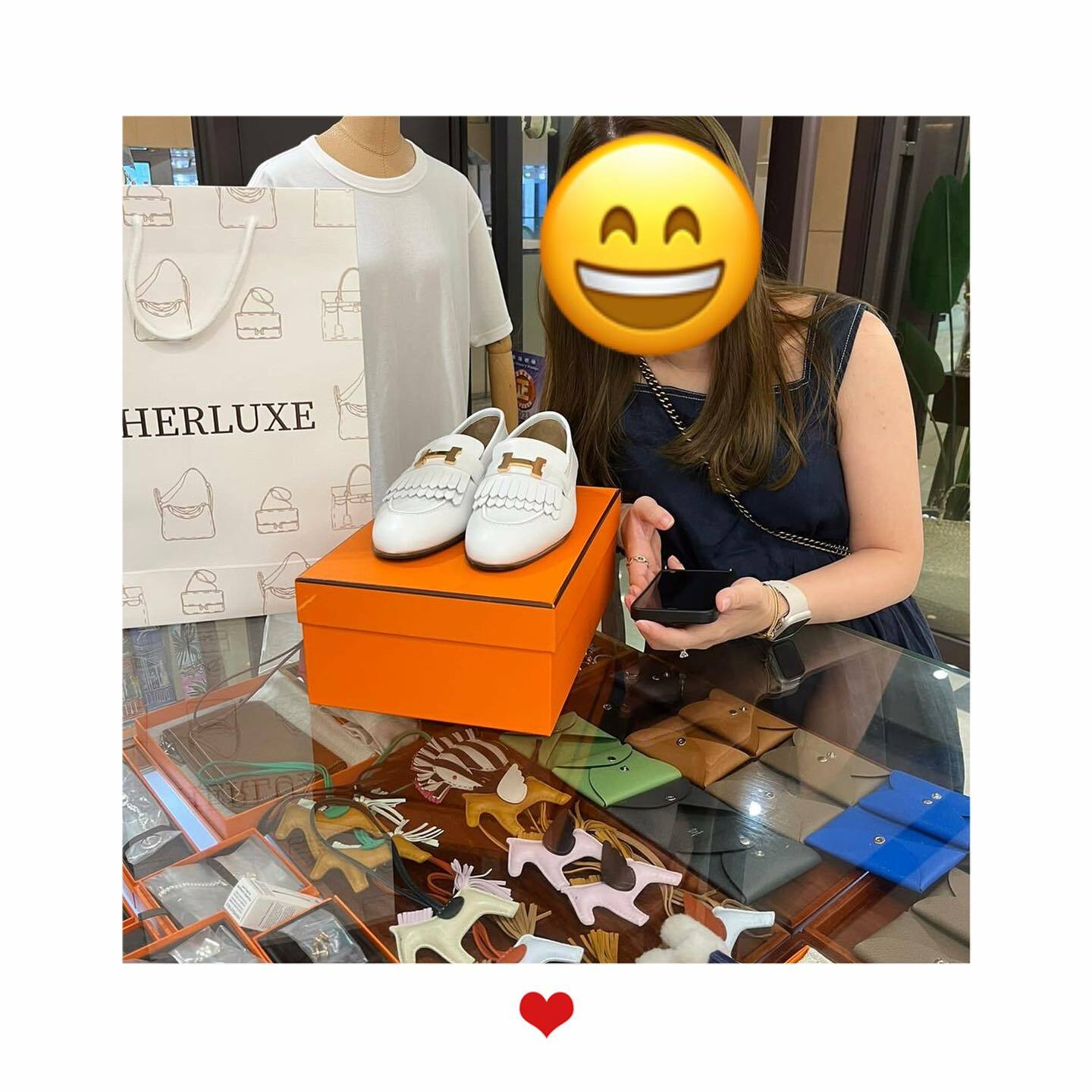 爽快靚靚線上咨詢後到店買咗 Royal loafer🎉 靚靚覺得HERLUXE有現貨可以睇同即時買走係一大優點👍 喜歡我哋可以線上線下咨詢商品細節❤️ 多謝你嘅支持🫶