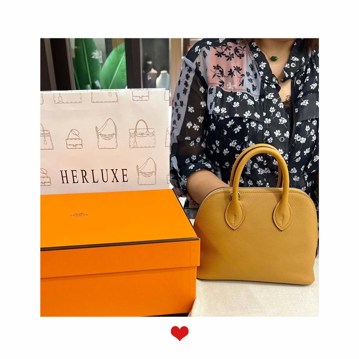 爽快靚靚walk in來shopping🎉 買咗bolide mini焦糖色😍 靚靚好好鐘意HERLUXE門店有現貨睇嘅模式💕 對我哋提供嘅服務很滿意❤️ 多謝你嘅支持與信任🫶