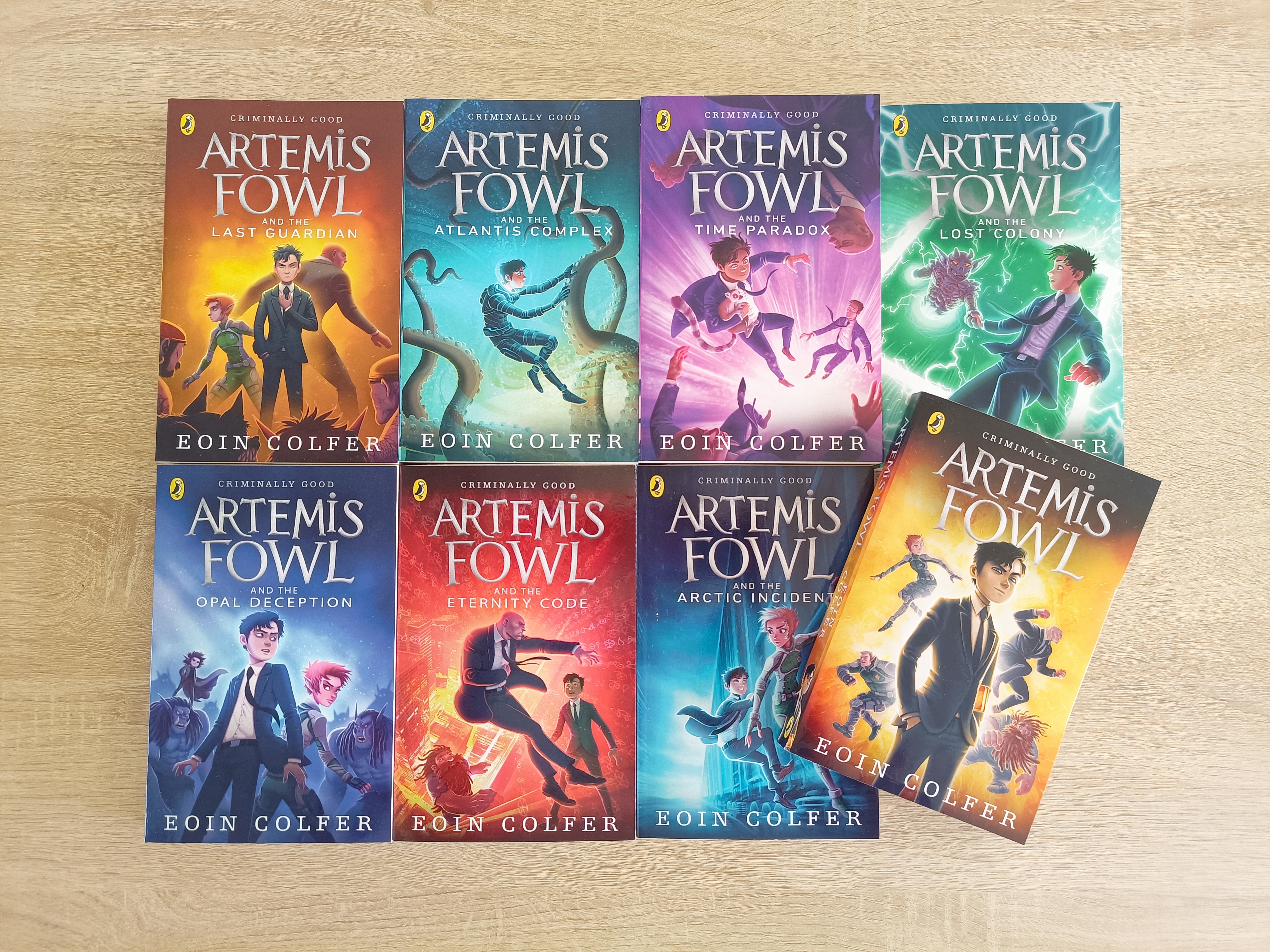 融合科幻、奇幻和冒險元素的小說系列 -《Artemis Fowl》