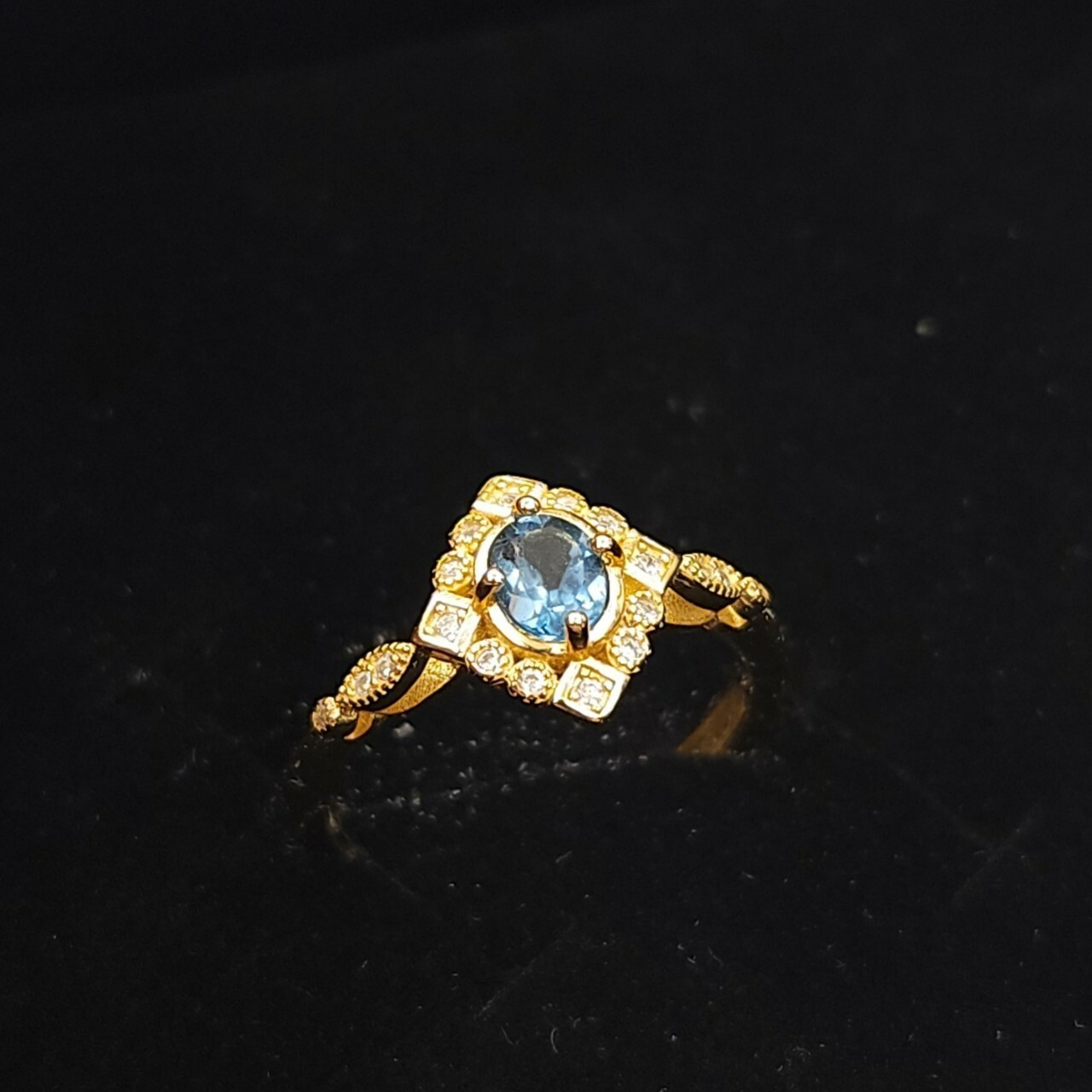 925銀戒指 倫敦藍托帕石戒指