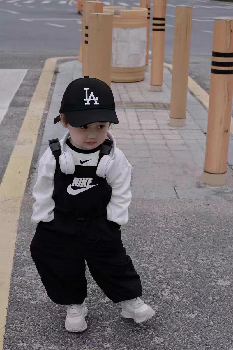 ✔️日單 𝐍𝐢𝐤𝐞 長袖Tee+背帶褲套裝