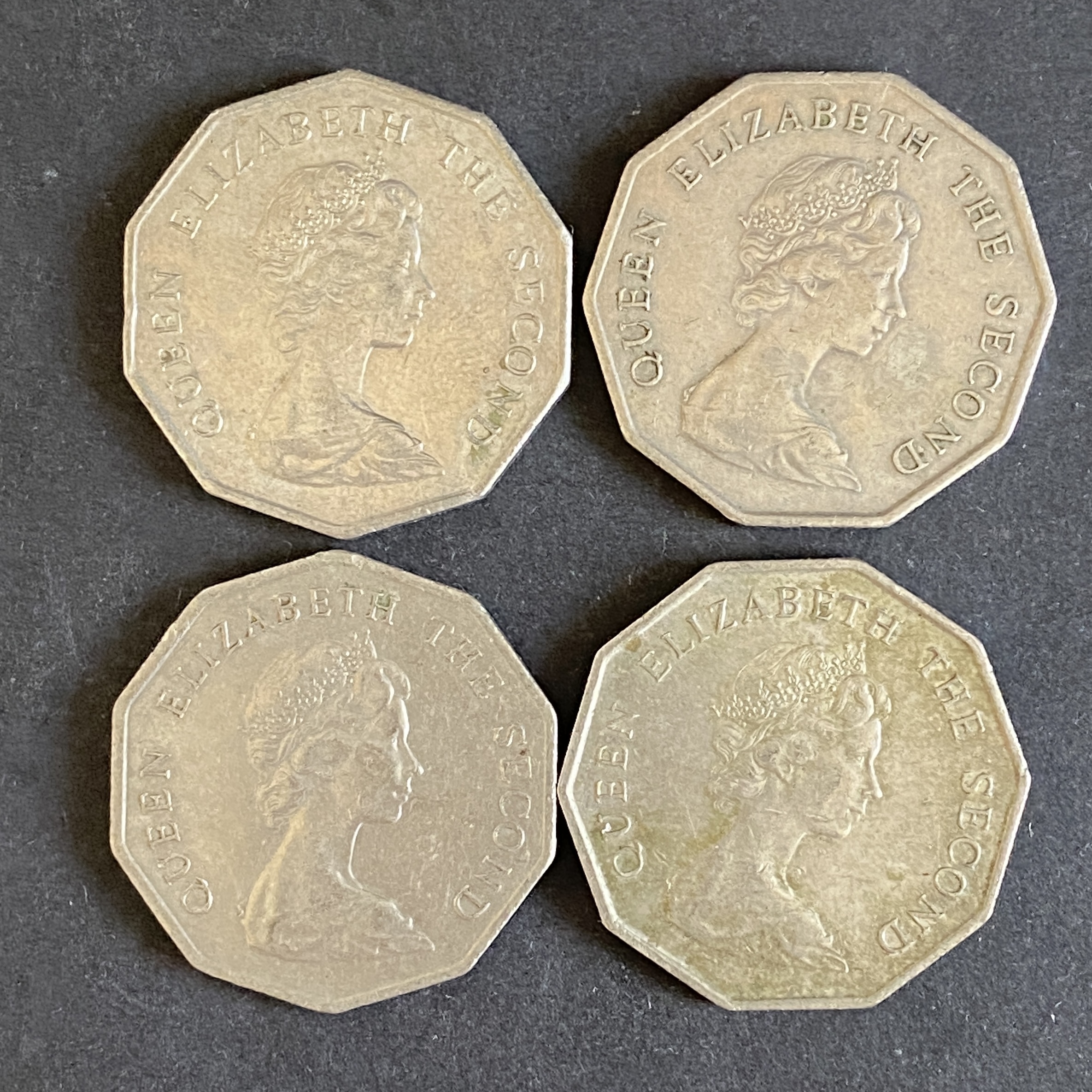 1976 Queen Elizabeth II Ten-Sided HK 5 dollars (4 pieces) (Having durt)