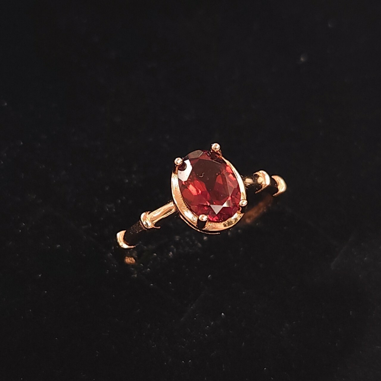 925銀戒指 竹節款紅石榴石戒指