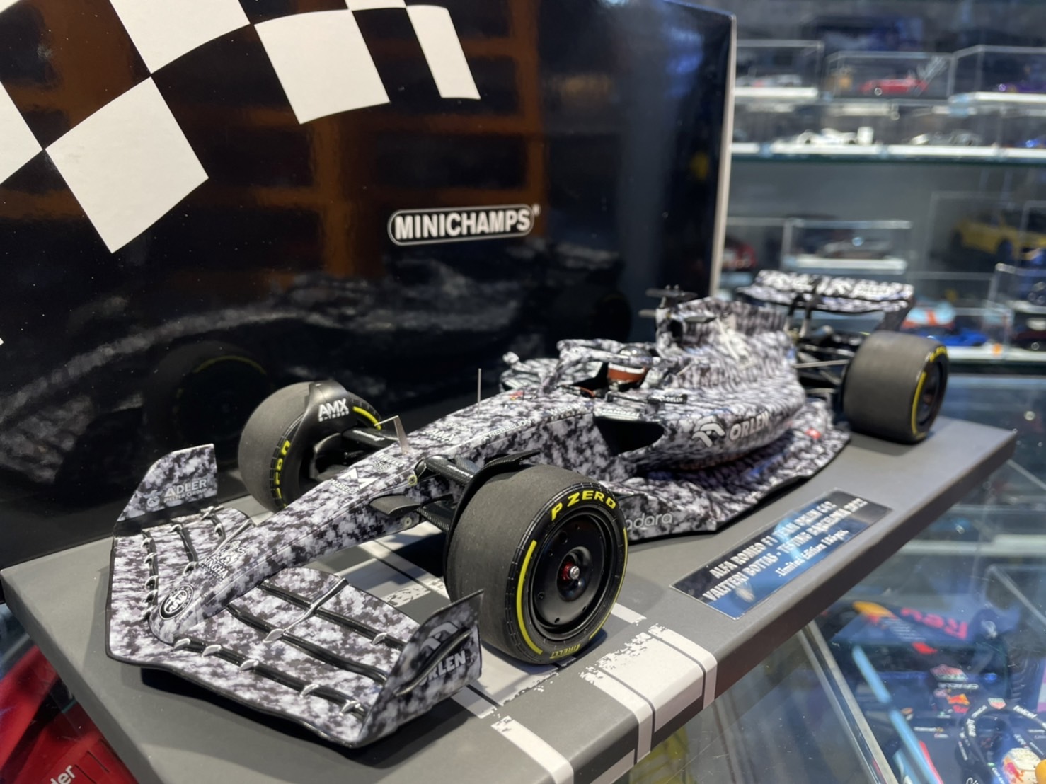 未開封Spark 1/18 (18S768) Alfa Romeo F1 #77 Spark 1:64 Valtteri Bottas Alfa Romeo C43 #77 Australia GP