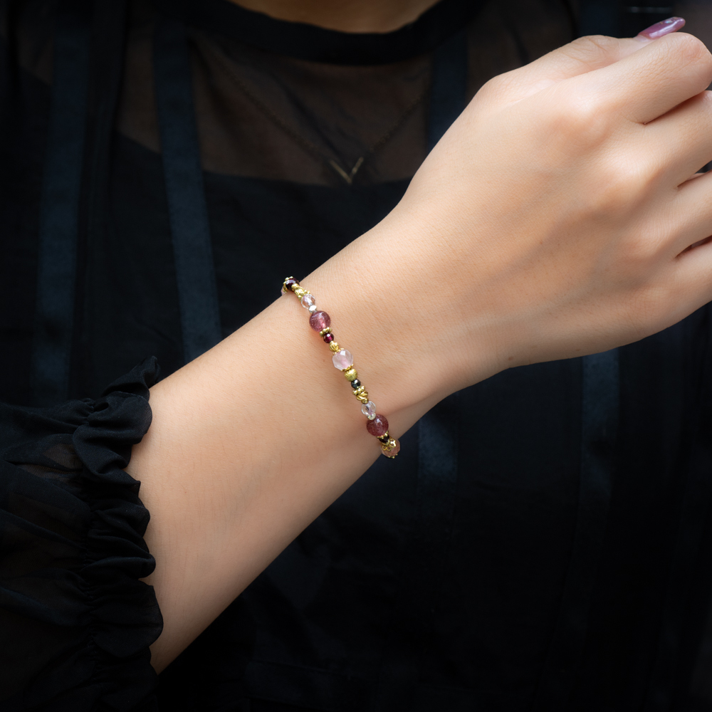 春去春會來｜草莓晶粉晶紅石榴手鍊 C1549