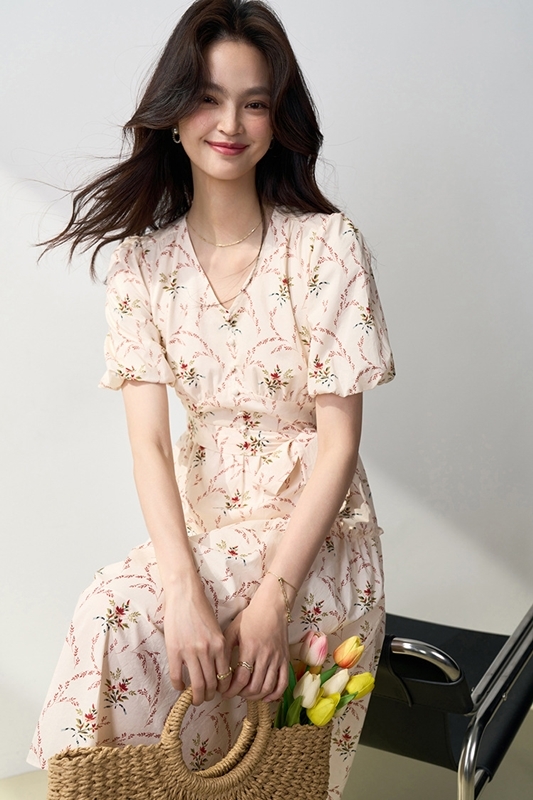 泡泡袖印花柔棉洋裝 米白