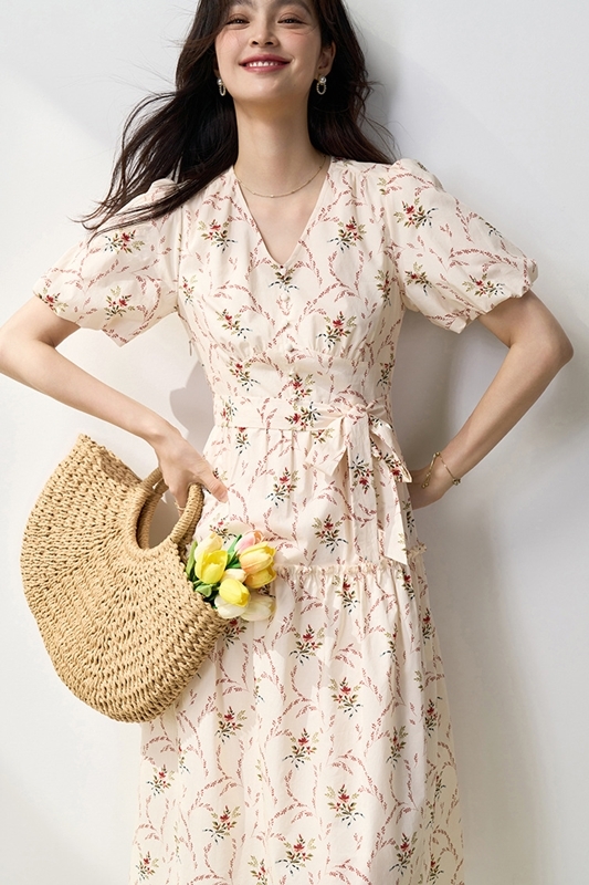 泡泡袖印花柔棉洋裝 米白