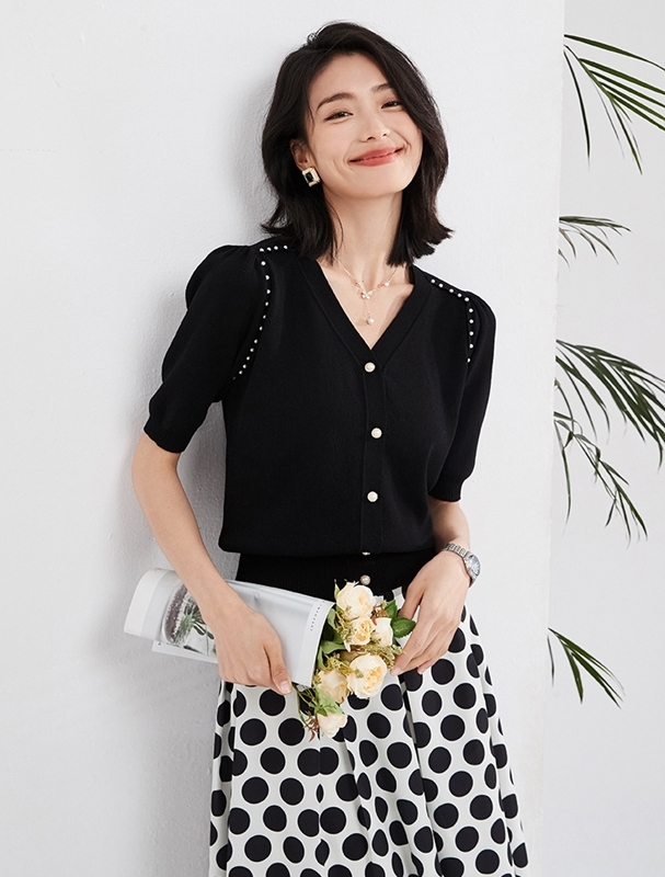 黑M/粉XL【零碼出清不退換】綴珠排釦針織上衣