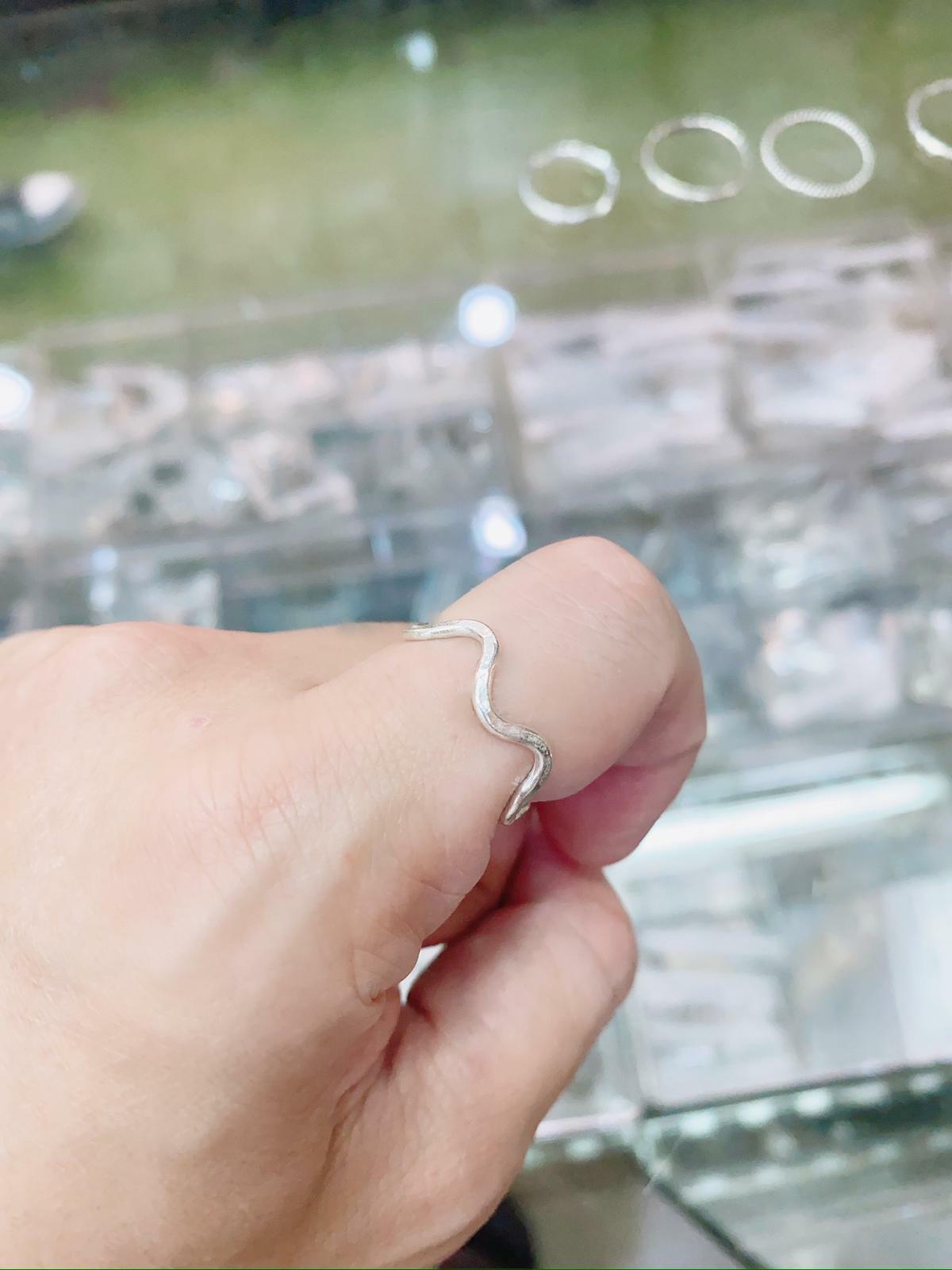 泰國直送  Infinity原創設計純銀手工 海浪線戒 戒指 SR02