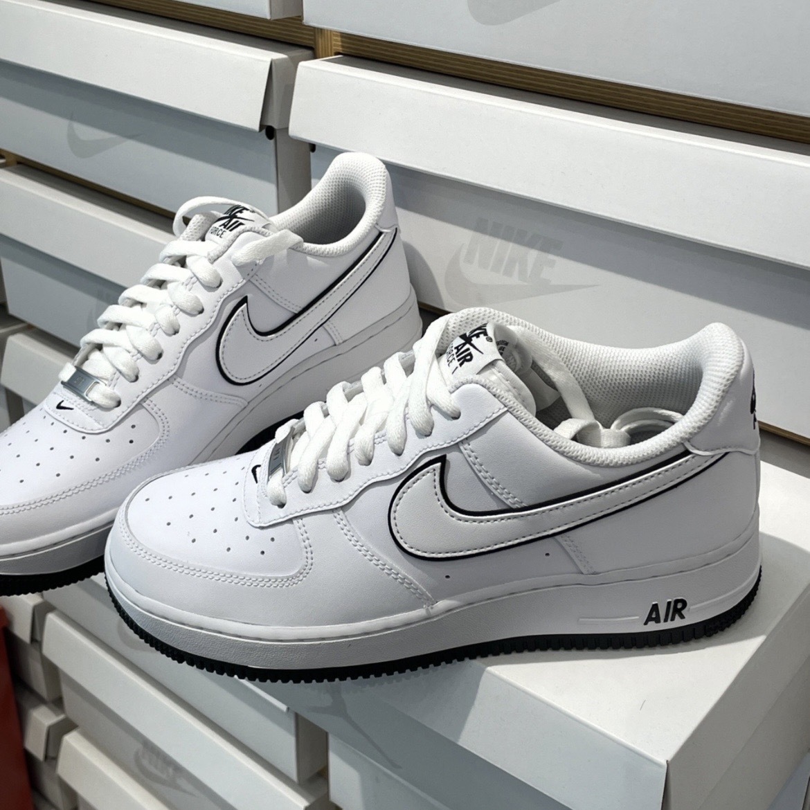 【代購】NIKE AIR FORCE 1 LOW 低筒 黑白滾邊 休閒鞋 DV0788-103