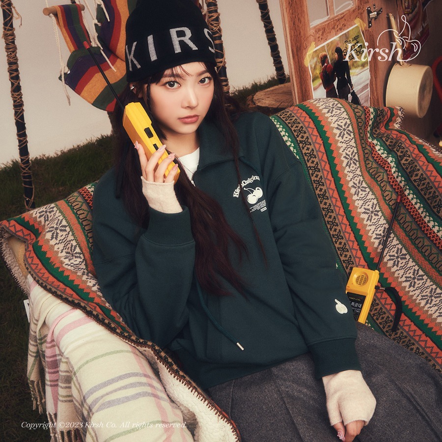 KIRSH - CHERRY ARCH CROP HALF ZIP UP [DARK KHAKI]